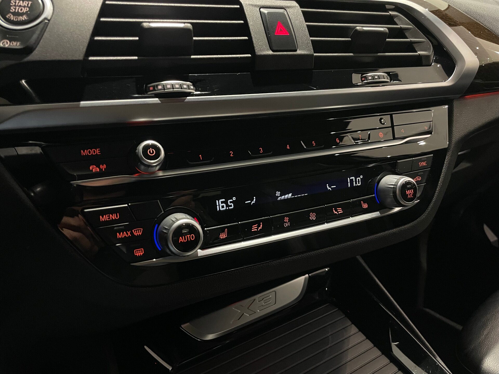 Автомобиль BMW X3 20d xDrive 2.0d AT (190 л.с.) 4WD - 18