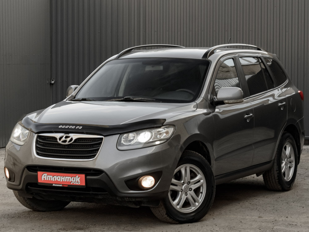 Купить Hyundai Santa Fe 2.4 AT (174 л.с.) 4WD, 2011 в Екатеренбурге