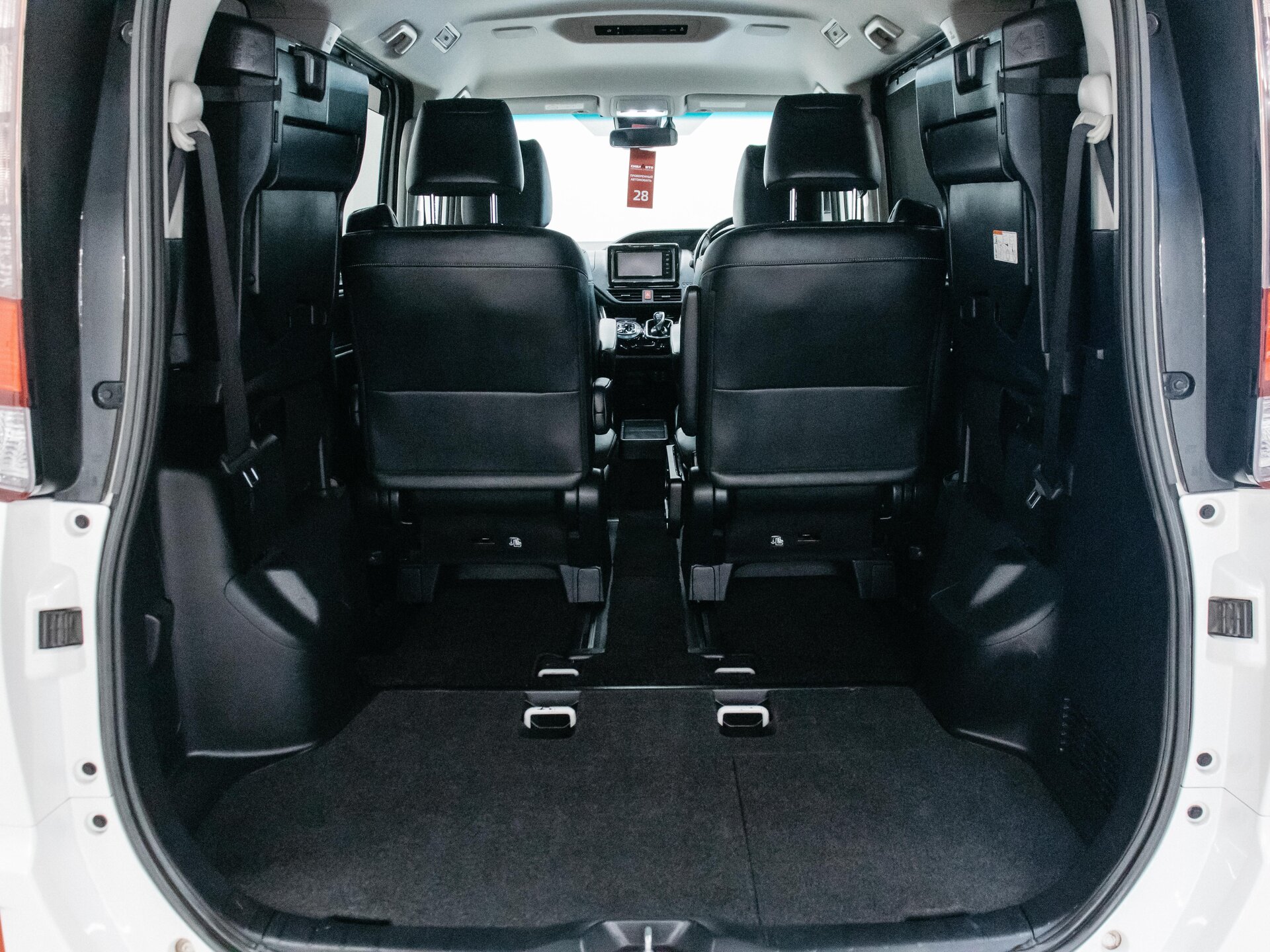 Toyota Esquire 2016 29