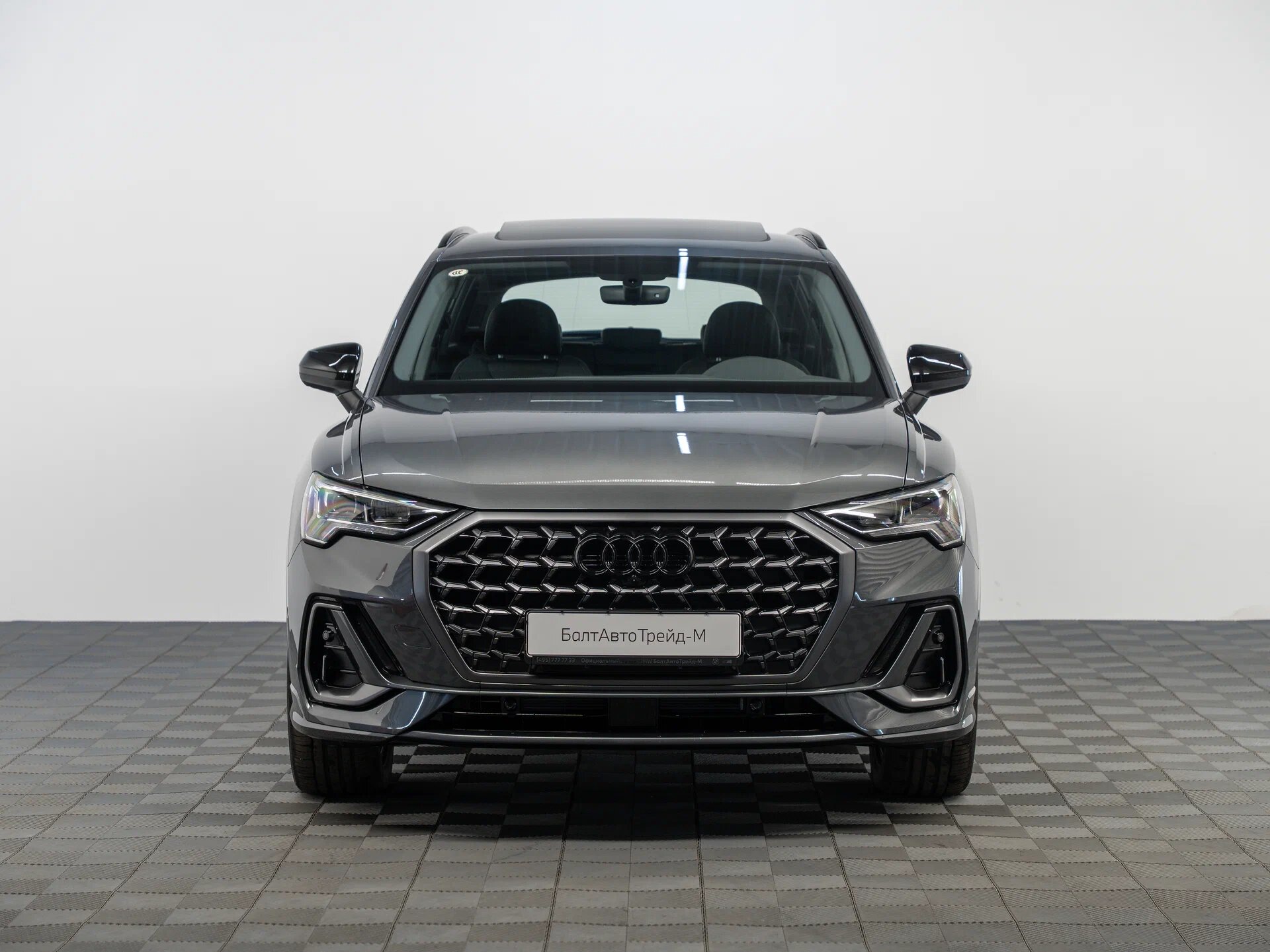 Автомобиль Audi Q3 35 TFSI 1.5 AMT (160 л.с.) - 2