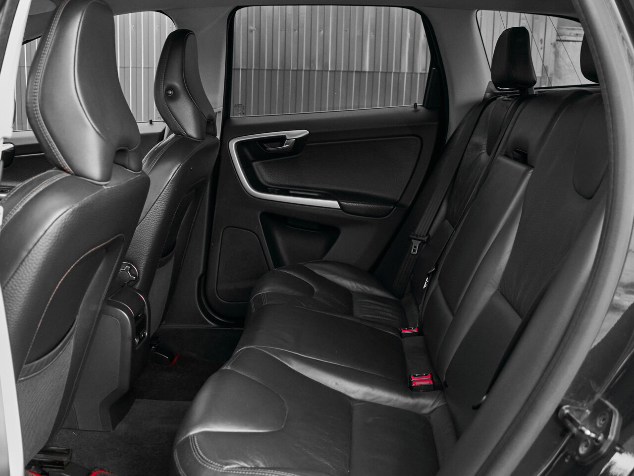 Купить Volvo XC60 2.4d AT (163 л.с.) 4WD, 2011 в Екатеренбурге