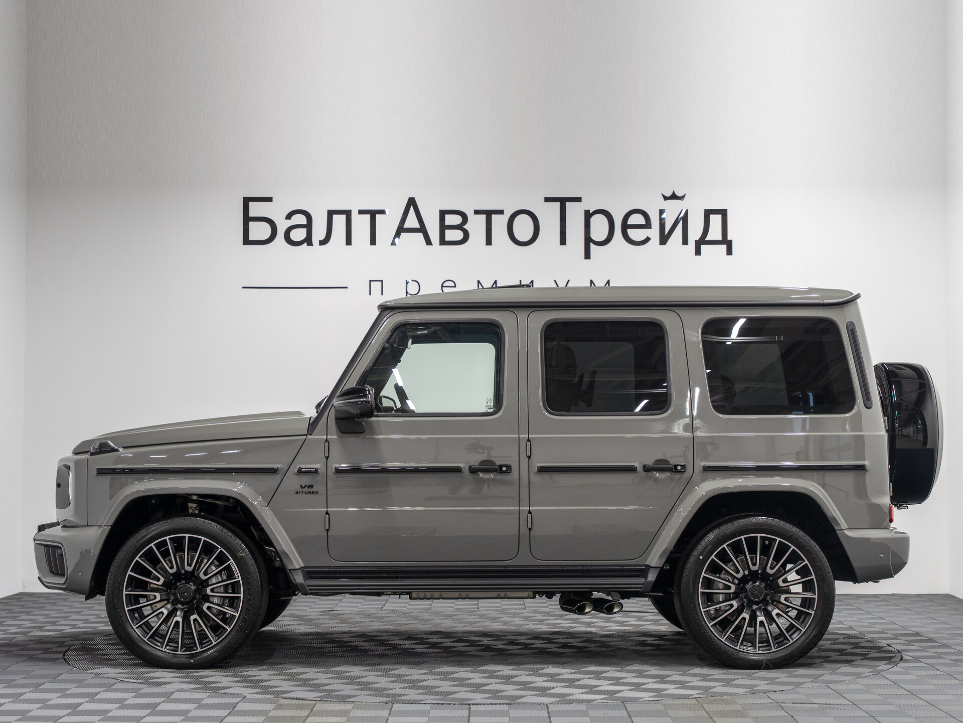 Автомобиль Mercedes-Benz G-Класс AMG 63 AMG 4.0 AT (585 л.с.) 4WD - 12