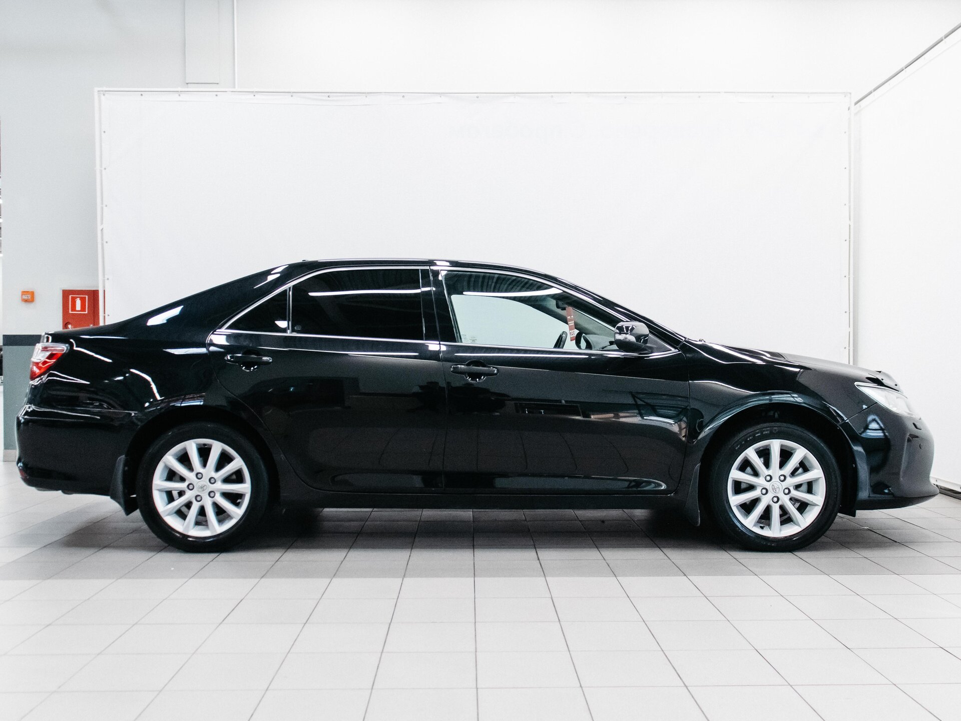 Toyota Camry 2017 6