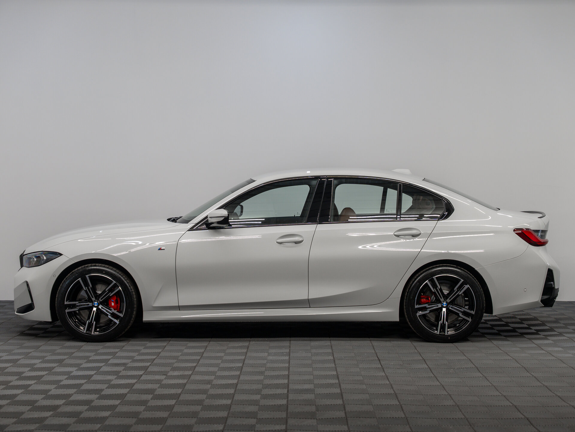 Автомобиль BMW 3 серии 320d xDrive 2.0d AT (190 л.с.) 4WD - 6