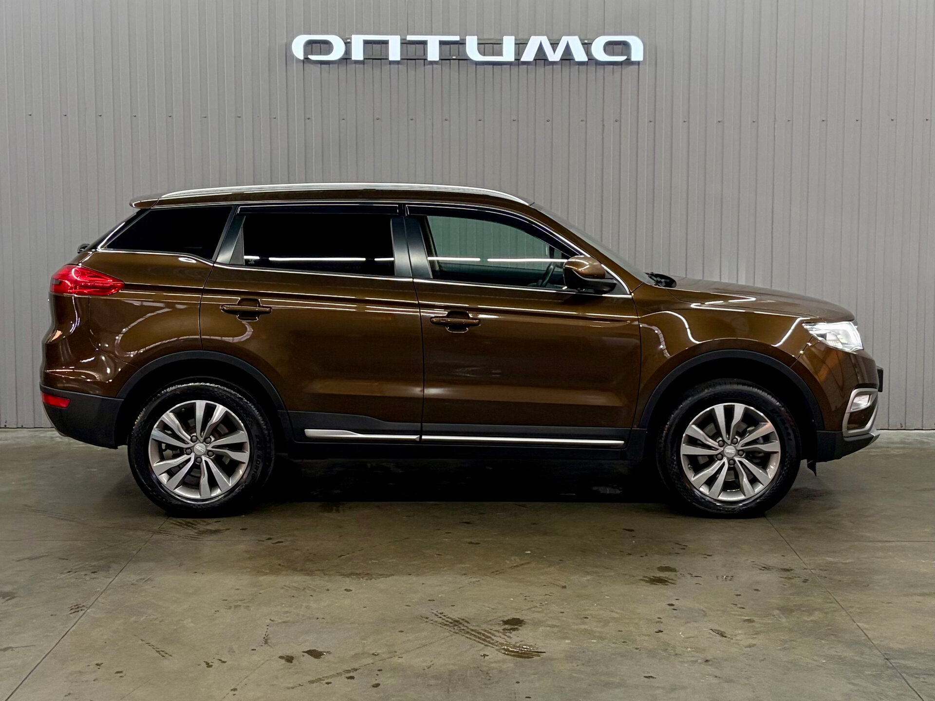 Geely Atlas 