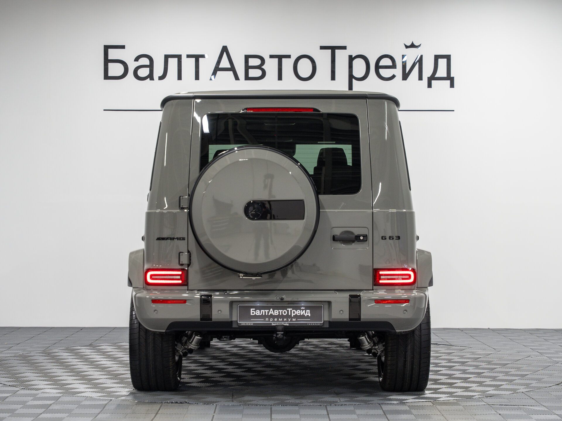Автомобиль Mercedes-Benz G-Класс AMG 63 AMG 4.0 AT (585 л.с.) 4WD - 9