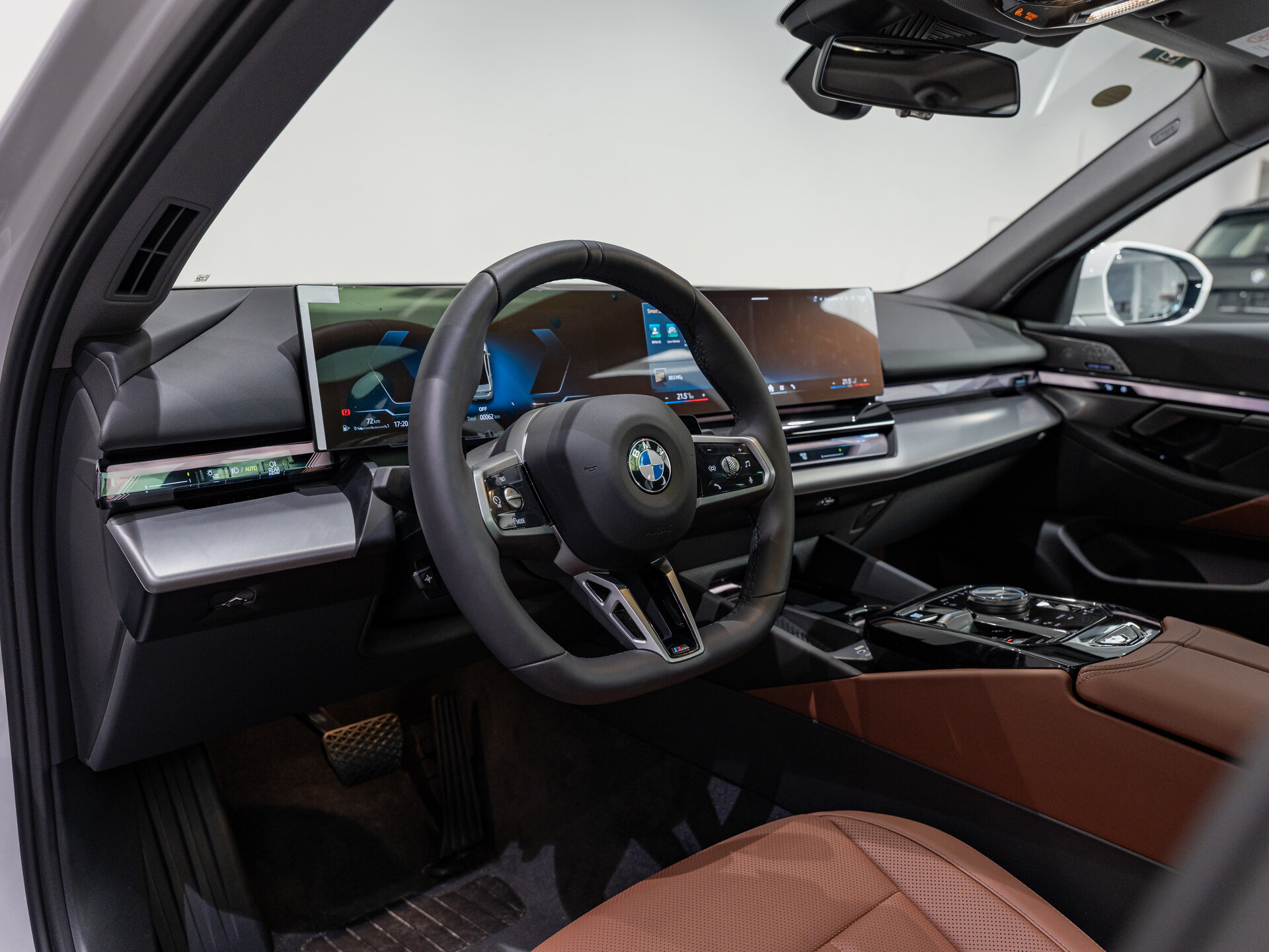 Автомобиль BMW 5 серии 530Li xDrive 2.0 AT (258 л.с.) 4WD - 9