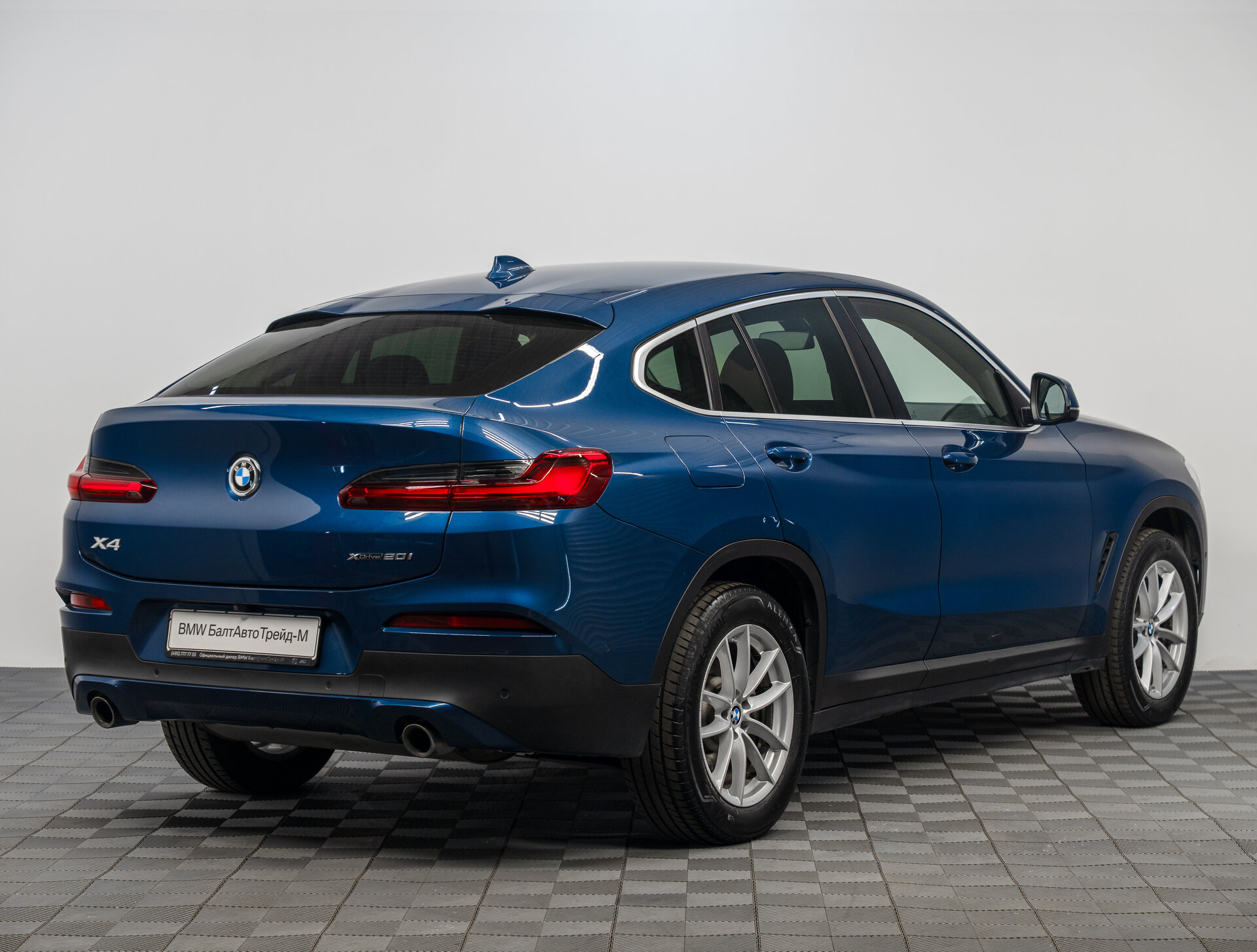Автомобиль BMW X4 20i 2.0 AT (184 л.с.) 4WD - 5