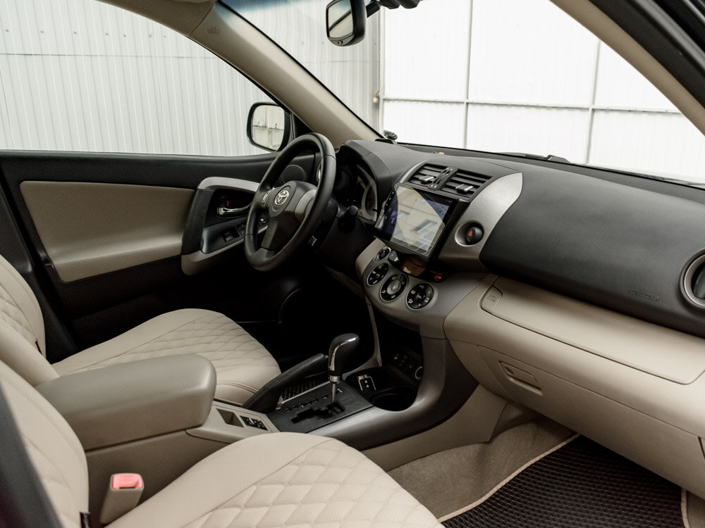 Купить Toyota RAV4 2.4 AT (170 л.с.) 4WD, 2007 в Екатеренбурге
