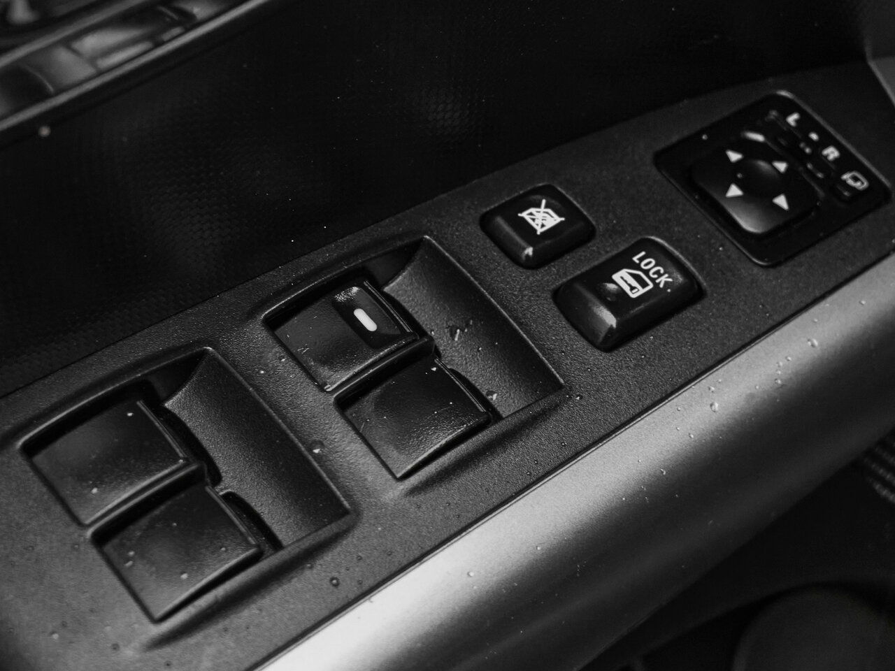 Купить Mitsubishi Outlander 2.4 CVT (170 л.с.) 4WD, 2011 в Екатеренбурге