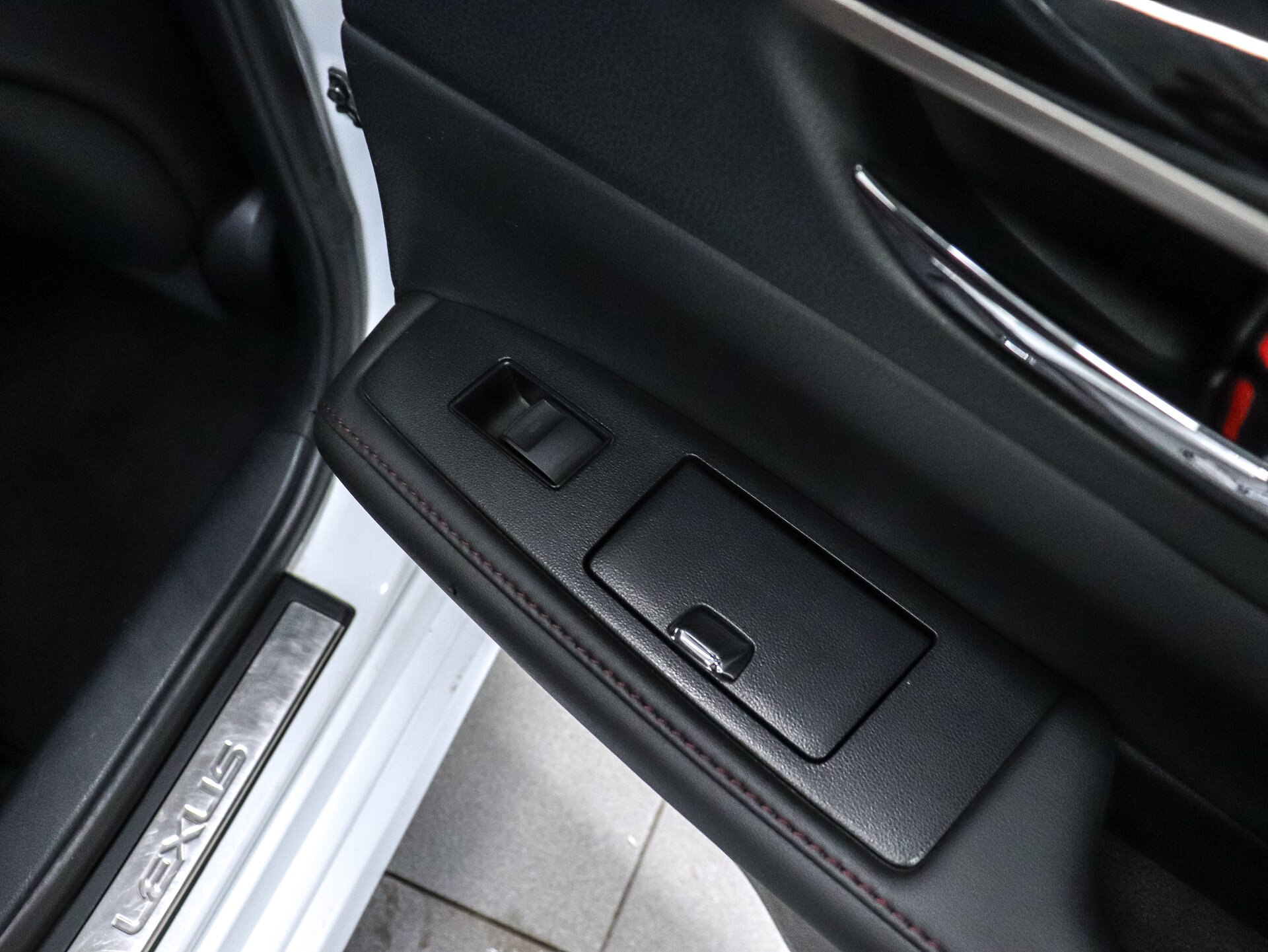 Lexus ES 2015 25