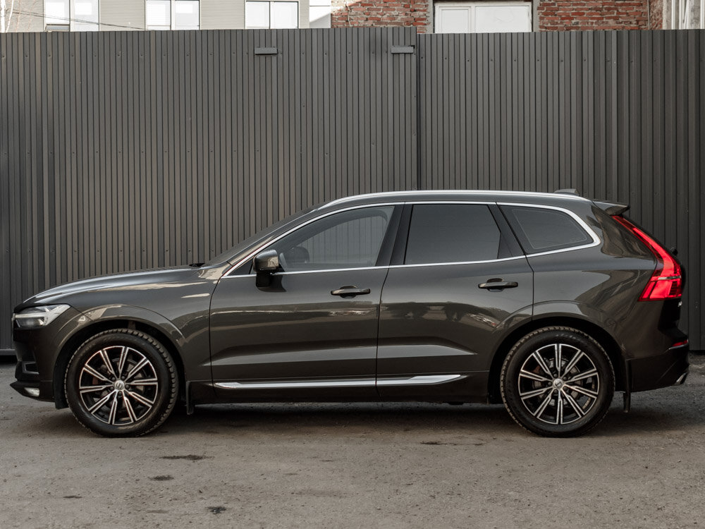 Купить Volvo XC60 2.0 AT (249 л.с.) 4WD, 2021 в Екатеренбурге