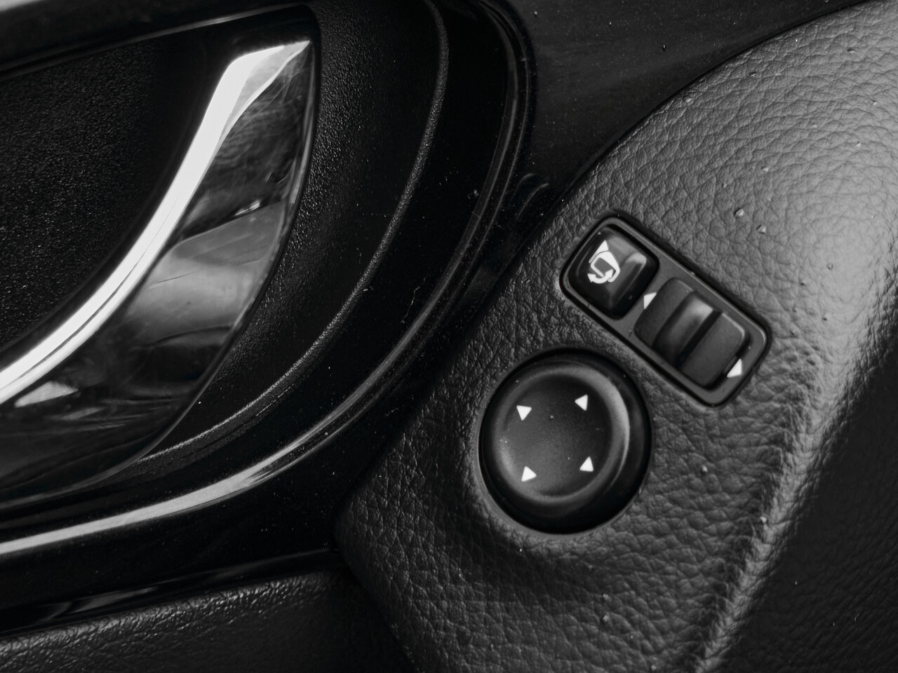 Купить Nissan Qashqai 2.0 CVT (144 л.с.) 4WD, 2014 в Екатеренбурге