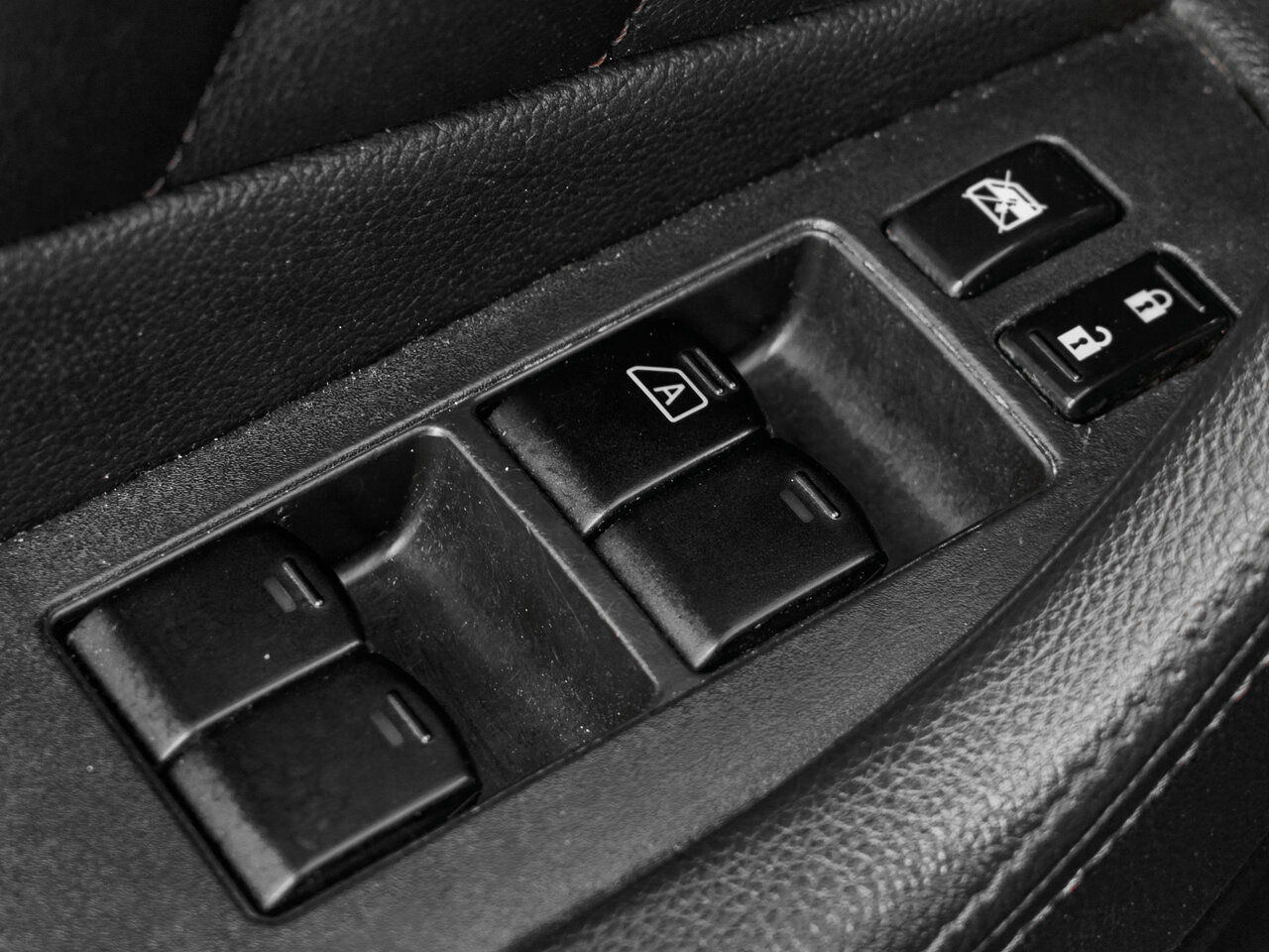 Купить Infiniti FX FX35 3.5 AT (307 л.с.) 4WD, 2009 в Екатеренбурге