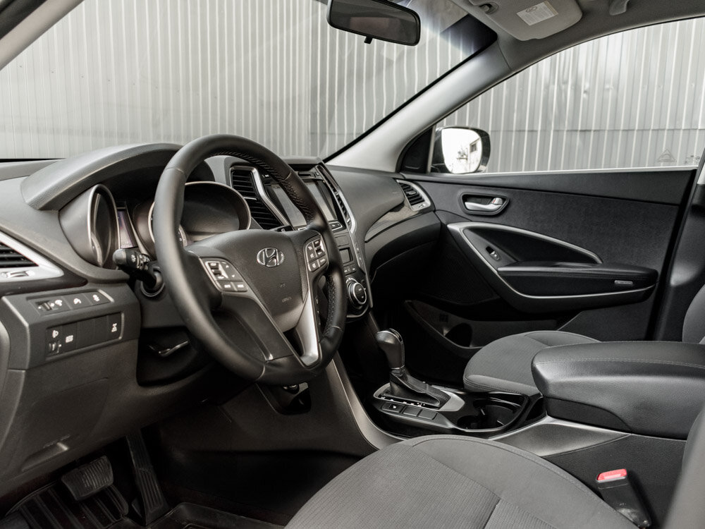 Купить Hyundai Santa Fe 2.4 AT (175 л.с.) 4WD, 2013 в Екатеренбурге