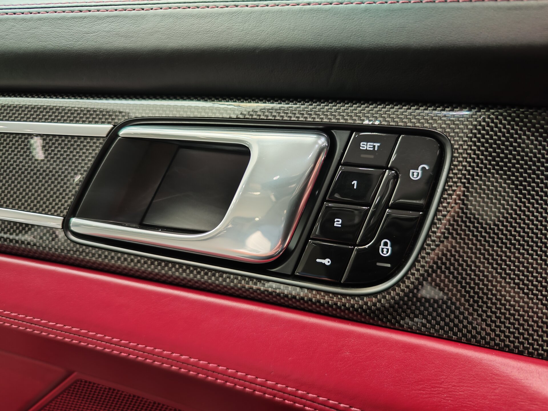 Автомобиль Porsche Panamera Turbo 4.0 AMT (550 л.с.) 4WD - 20
