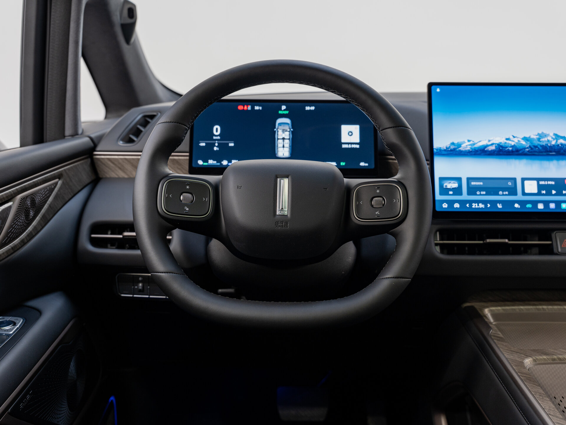 Автомобиль Wey 80 44.28 kWh 1.5hyb AT (487 л.с.) 4WD - 12