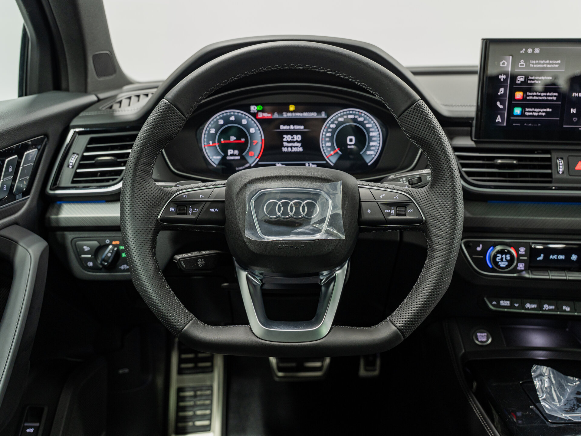 Автомобиль Audi Q5 L 45 TFSI 2.0 AMT (245 л.с.) 4WD - 16