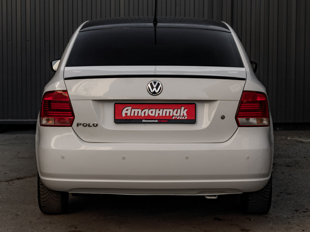Купить Volkswagen Polo 1.6 AT (105 л.с.), 2013 в Екатеренбурге