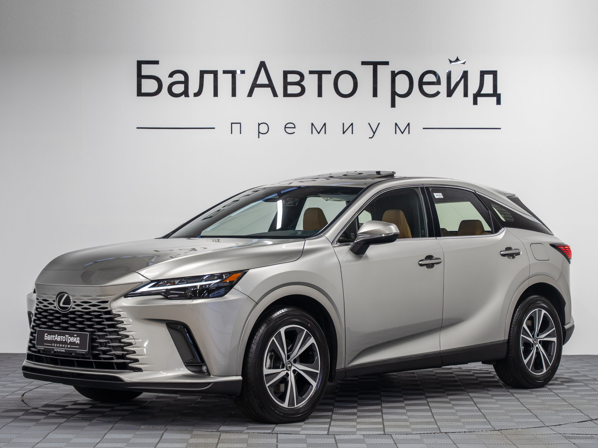 Автомобиль Lexus RX 300 2.0 AT (248 л.с.) 4WD - 1