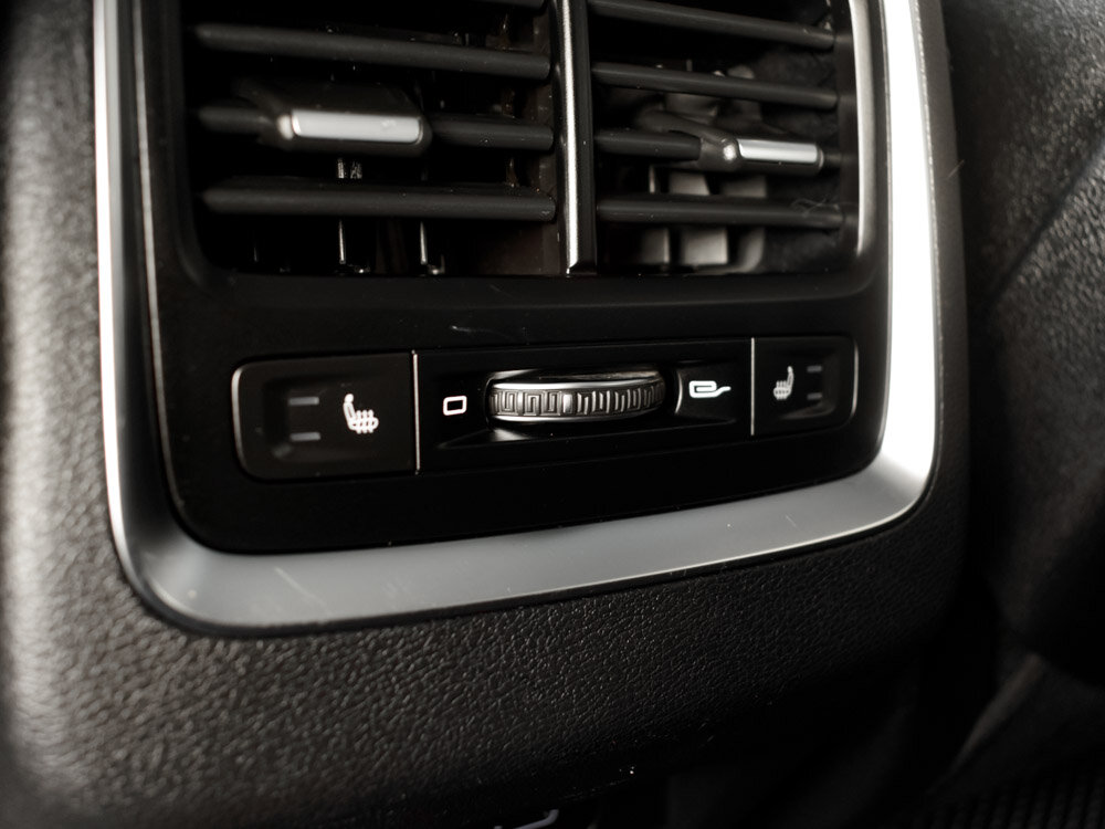 Купить Geely Atlas Pro 1.5 AMT (177 л.с.) 4WD, 2021 в Екатеренбурге