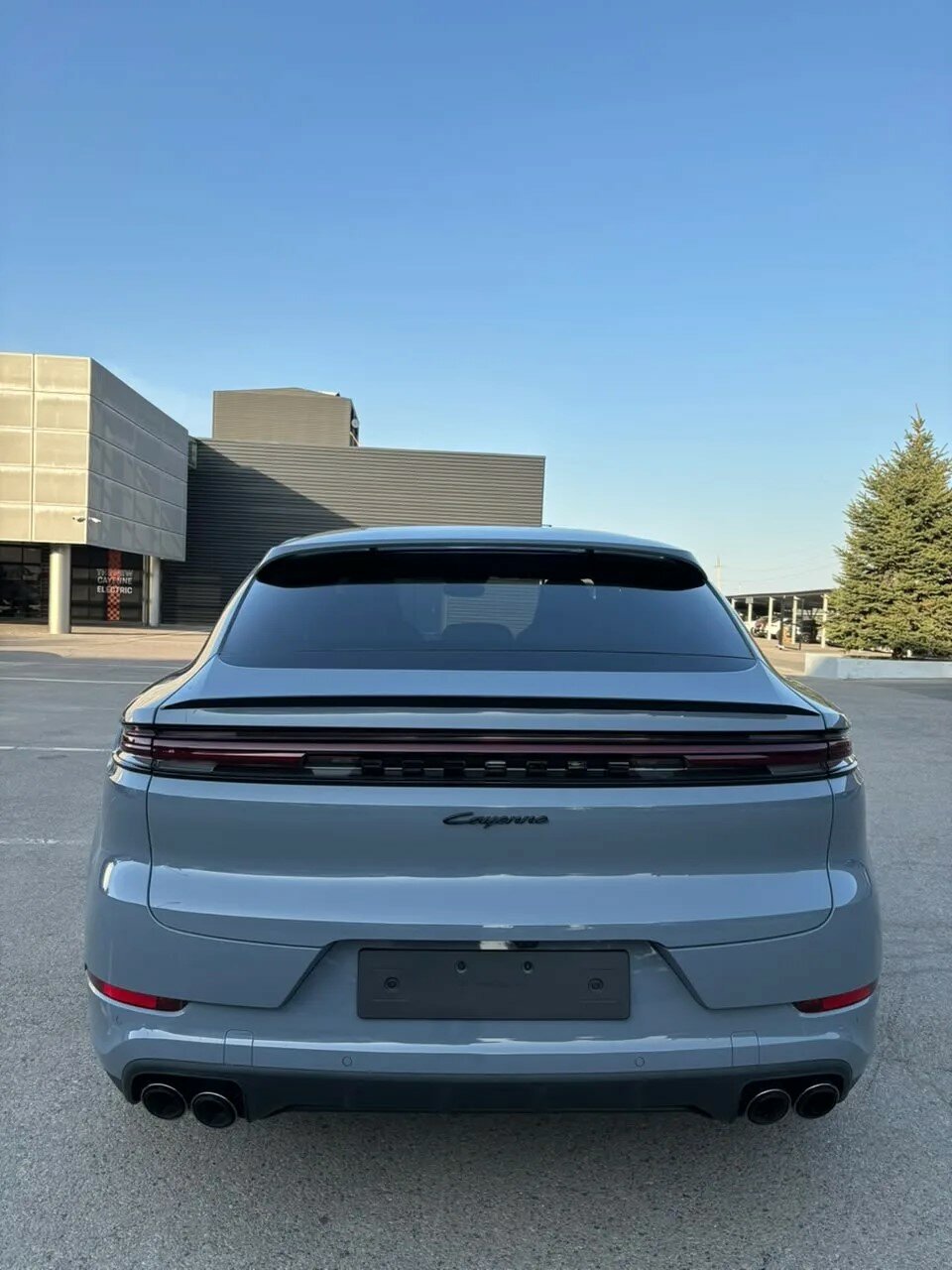 Автомобиль Porsche Cayenne E-Hybrid Coupé 3.0hyb AT (470 л.с.) 4WD - 8