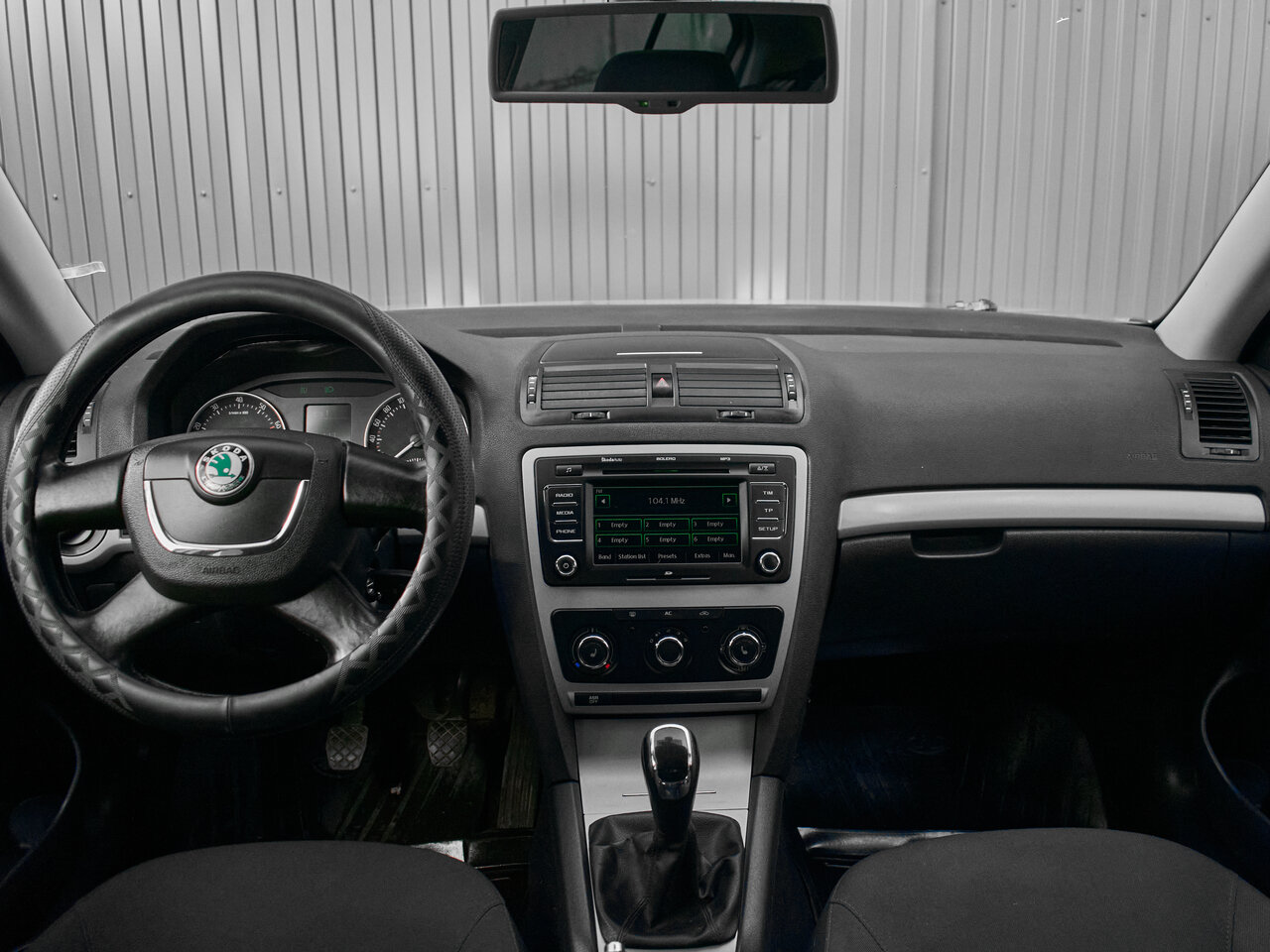 Купить Skoda Octavia 1.6 MT (102 л.с.), 2013 в Екатеренбурге