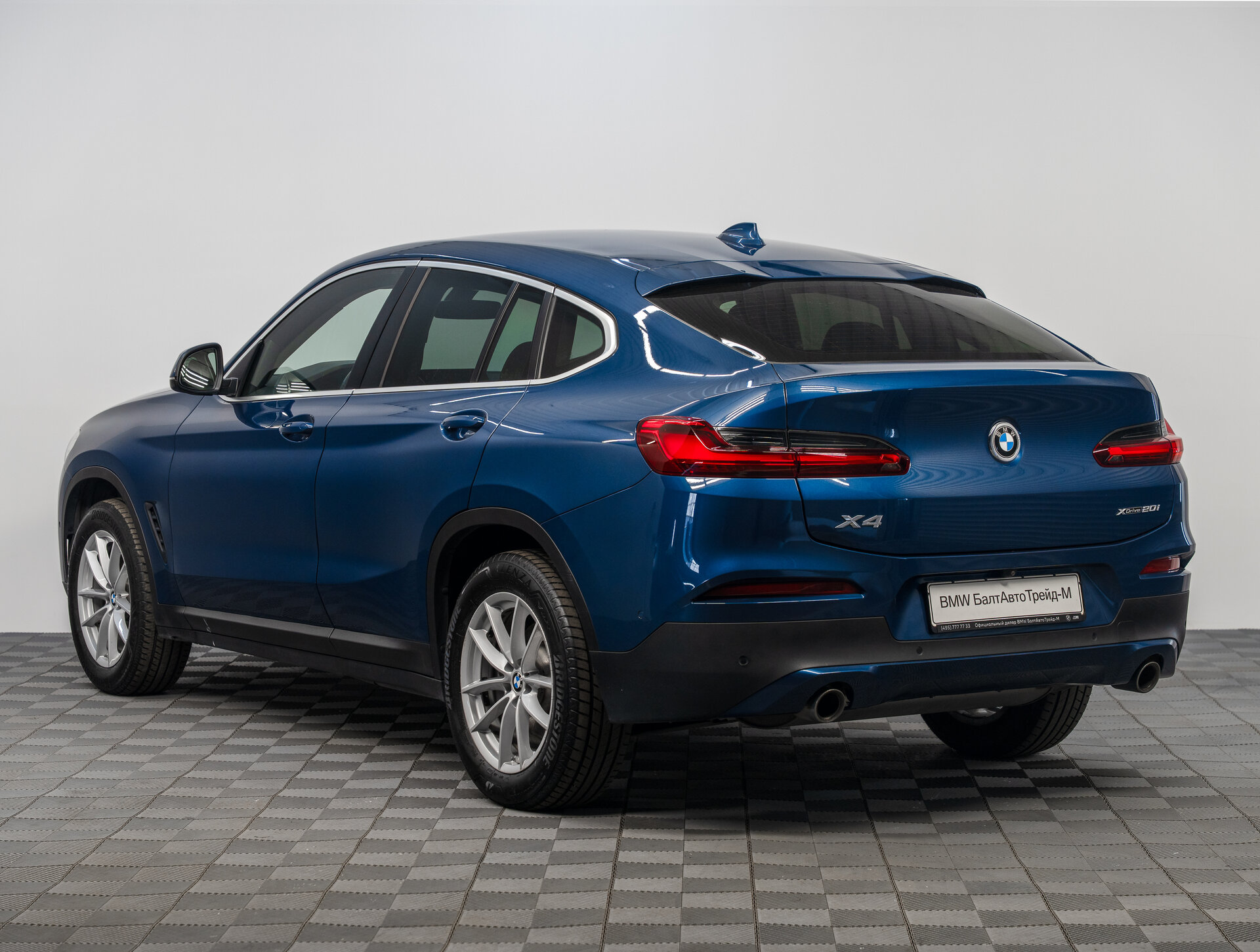Автомобиль BMW X4 20i 2.0 AT (184 л.с.) 4WD - 7