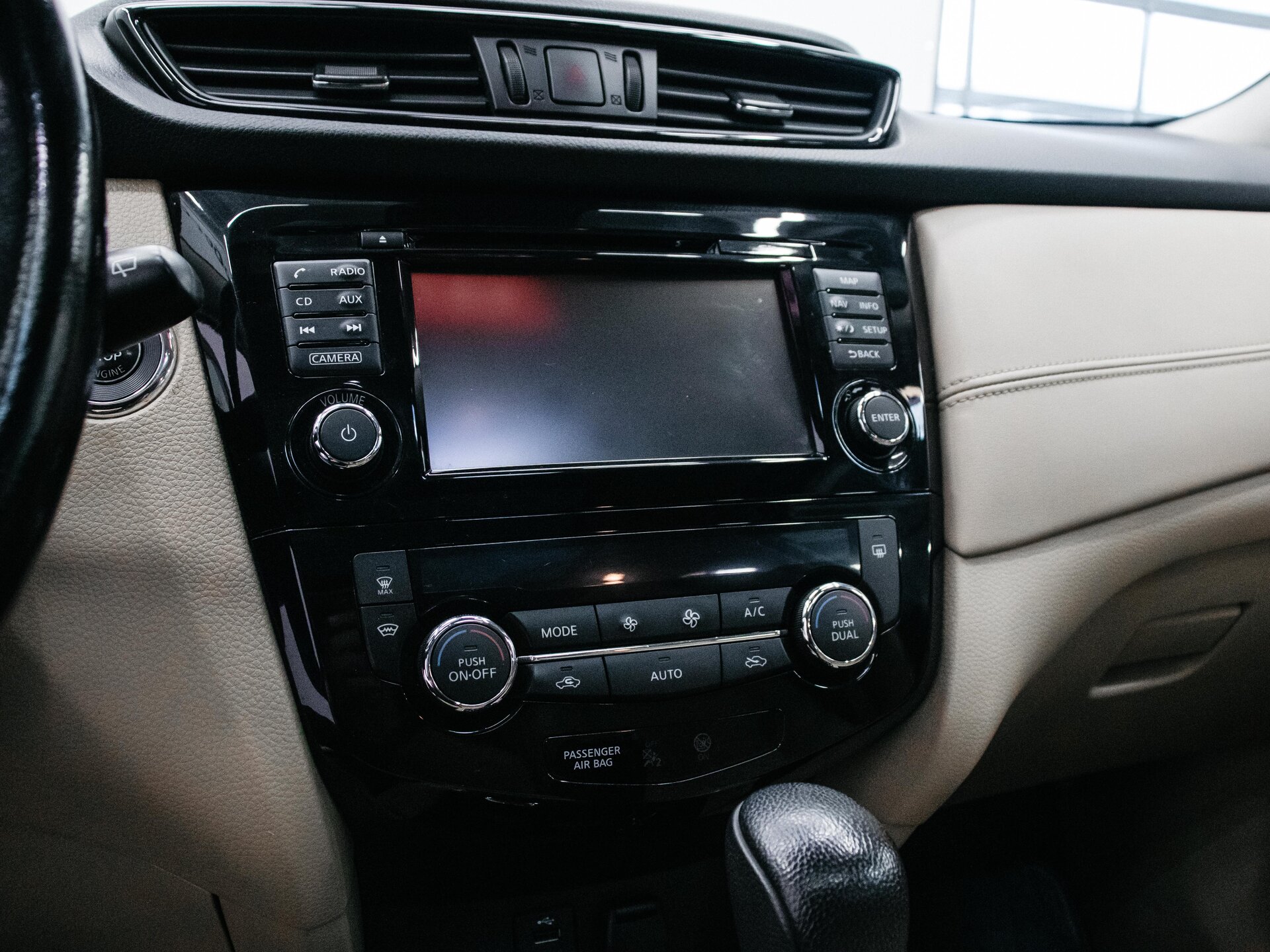 Nissan X-Trail 2019 23
