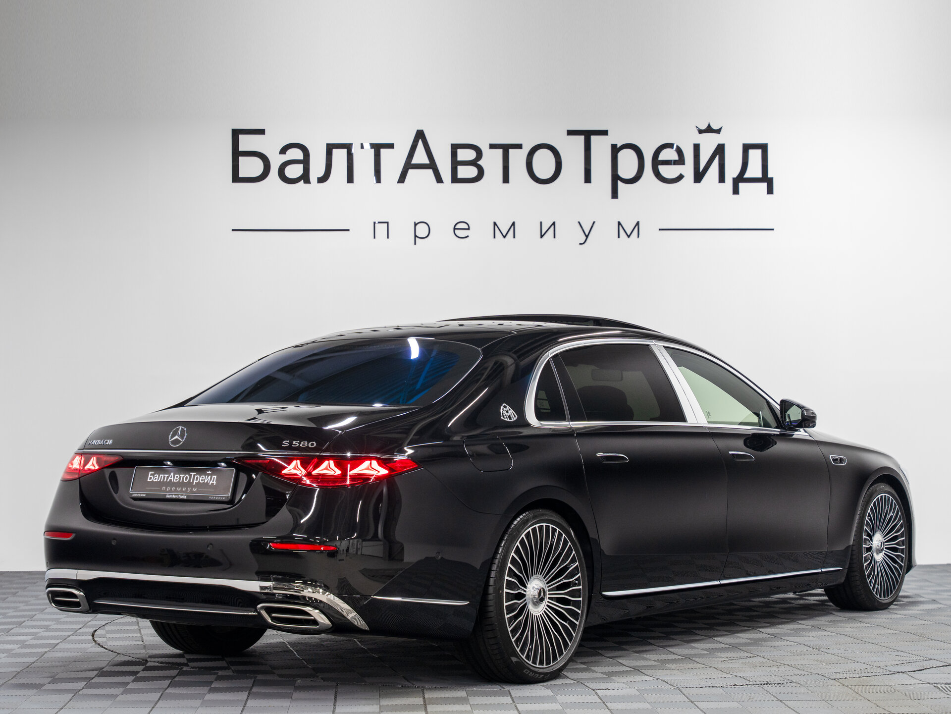 Автомобиль Mercedes-Benz Maybach S-Класс 580 4.0 AT (537 л.с.) 4WD - 9