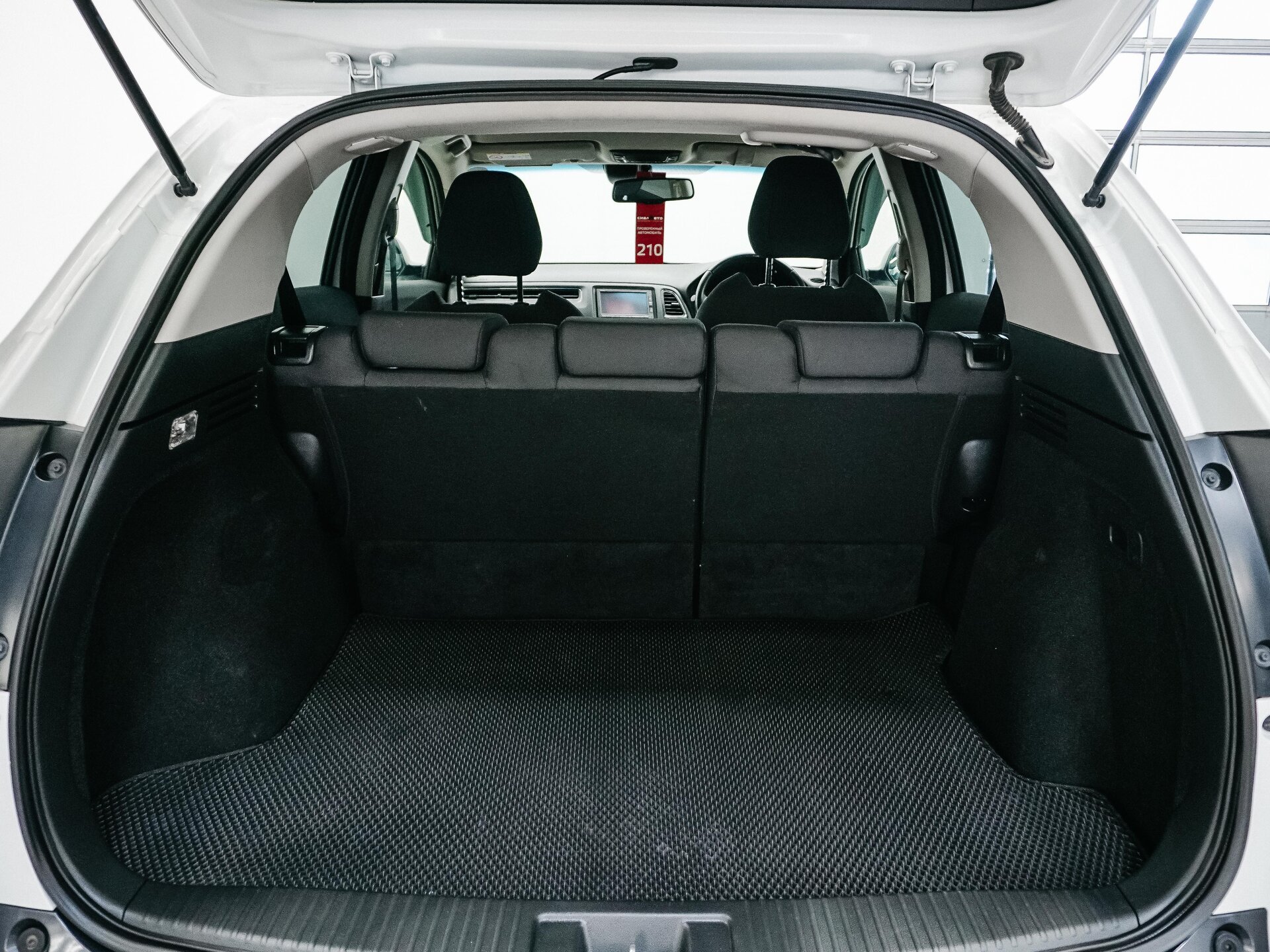 Honda Vezel 2018 28