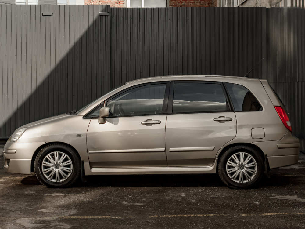 Купить Suzuki Liana 1.6 MT (106 л.с.) 4WD, 2004 в Екатеренбурге