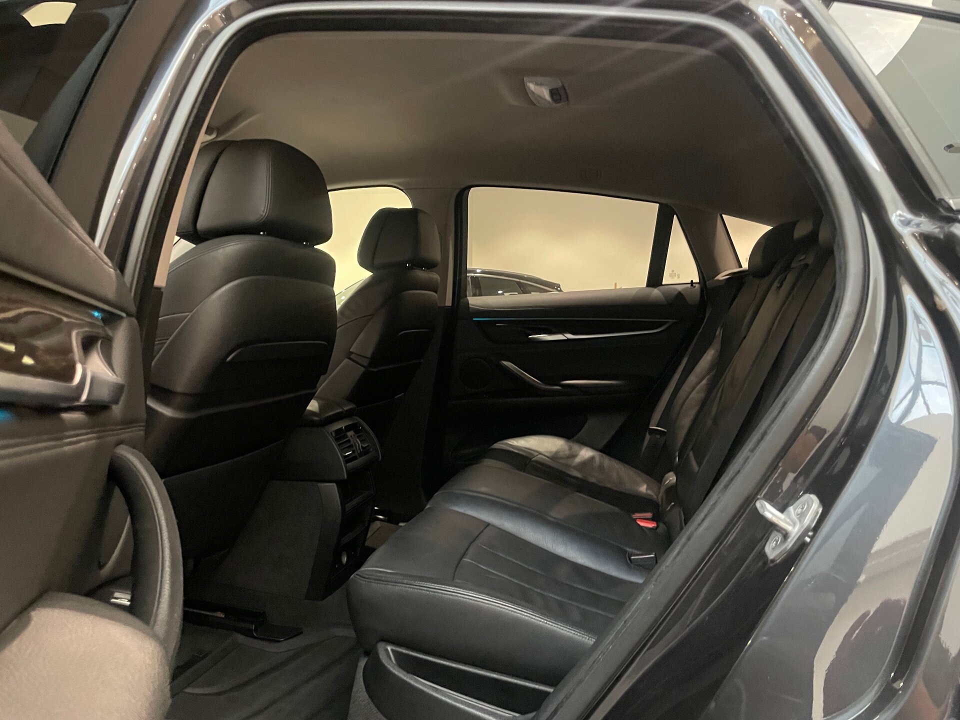 Автомобиль BMW X6 35i 3.0 AT (306 л.с.) 4WD - 10