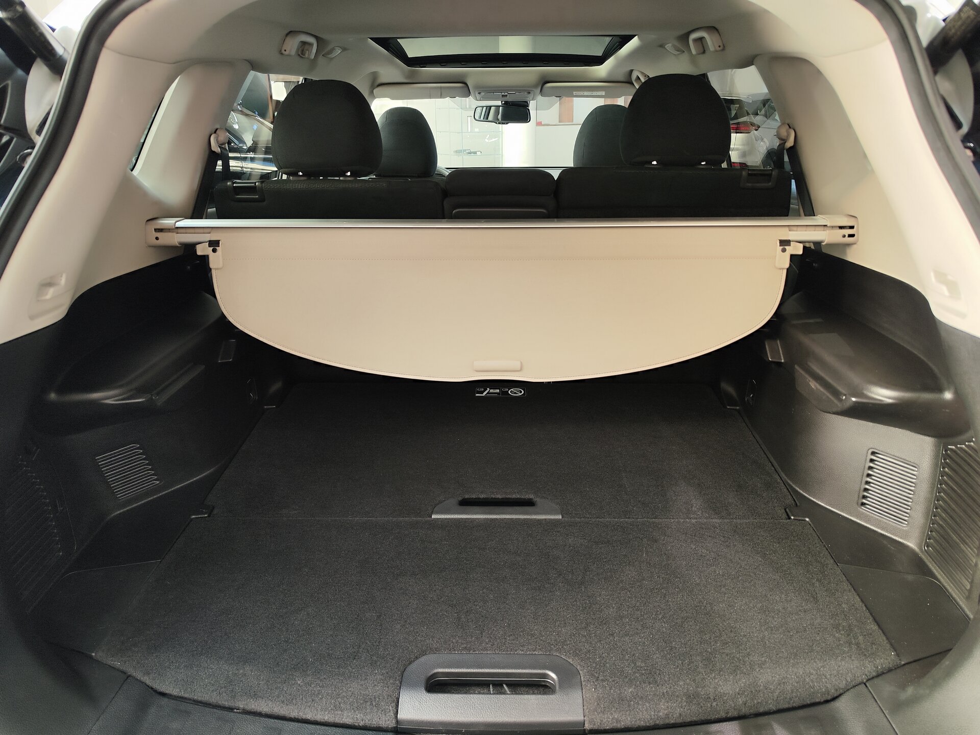 Автомобиль Nissan X-Trail 2.0 CVT (144 л.с.) 4WD - 11