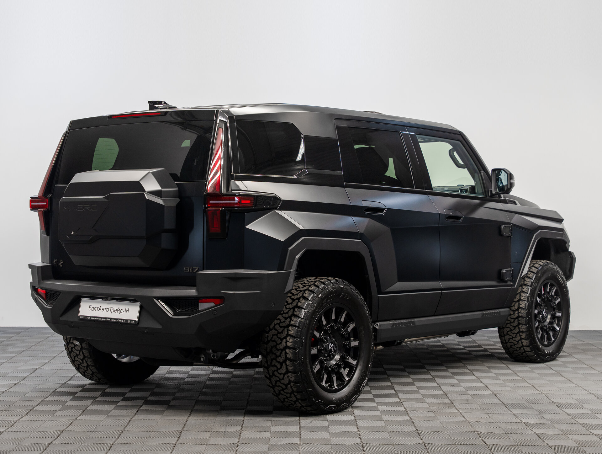 Автомобиль Dongfeng Mengshi M-Hero 917 1.5hyb AT (816 л.с.) 4WD - 5