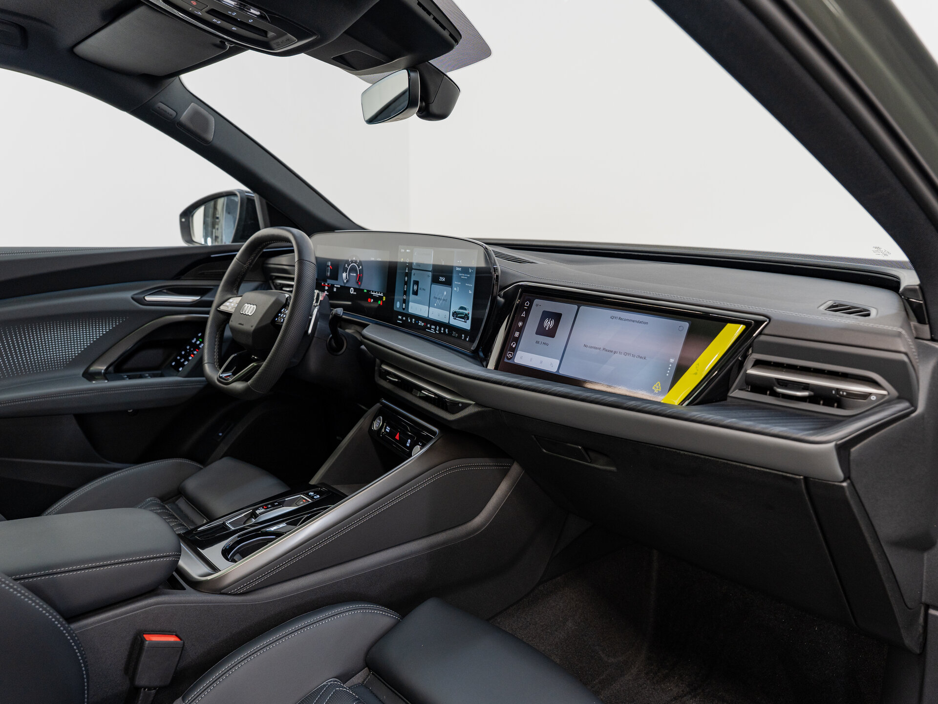 Автомобиль Audi Q5 L 2.0 AMT (272 л.с.) 4WD - 11