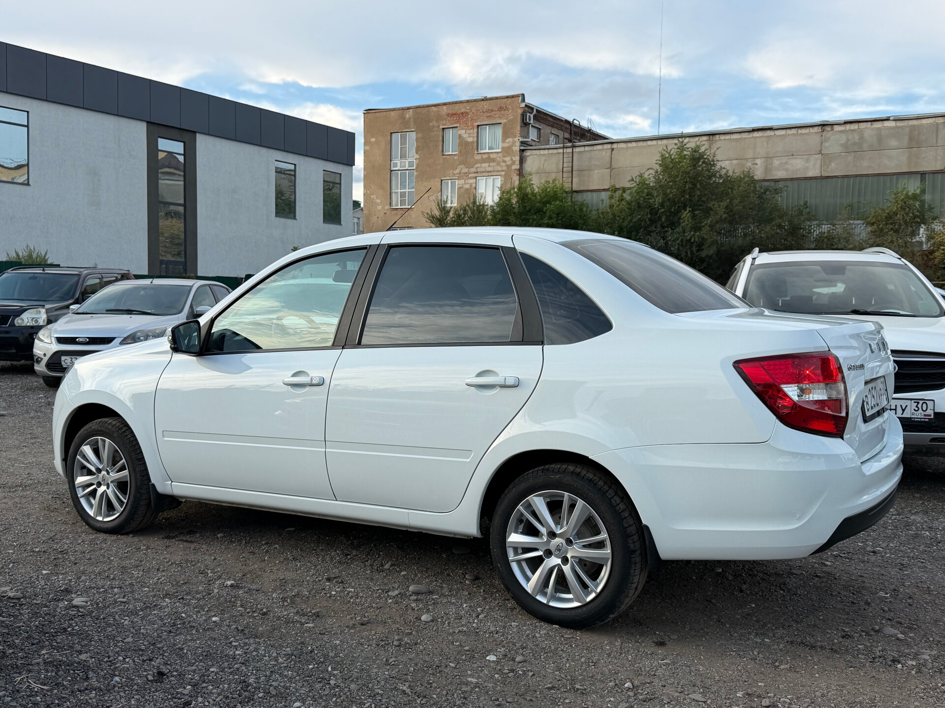 Lada (ВАЗ) Granta 