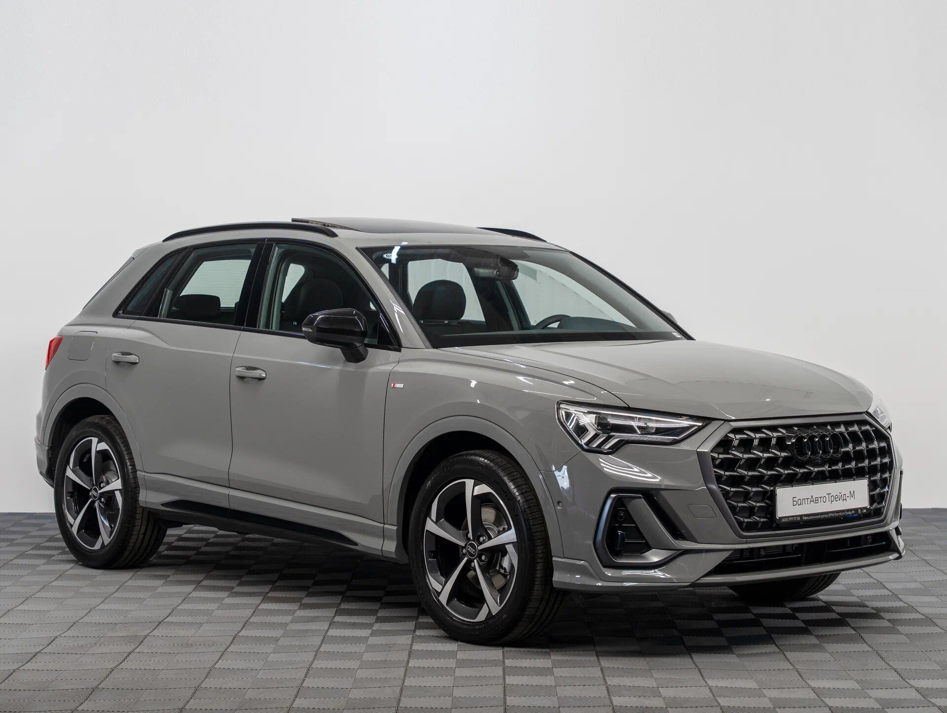 Автомобиль Audi Q3 35 TFSI 1.5 AMT (160 л.с.) - 3