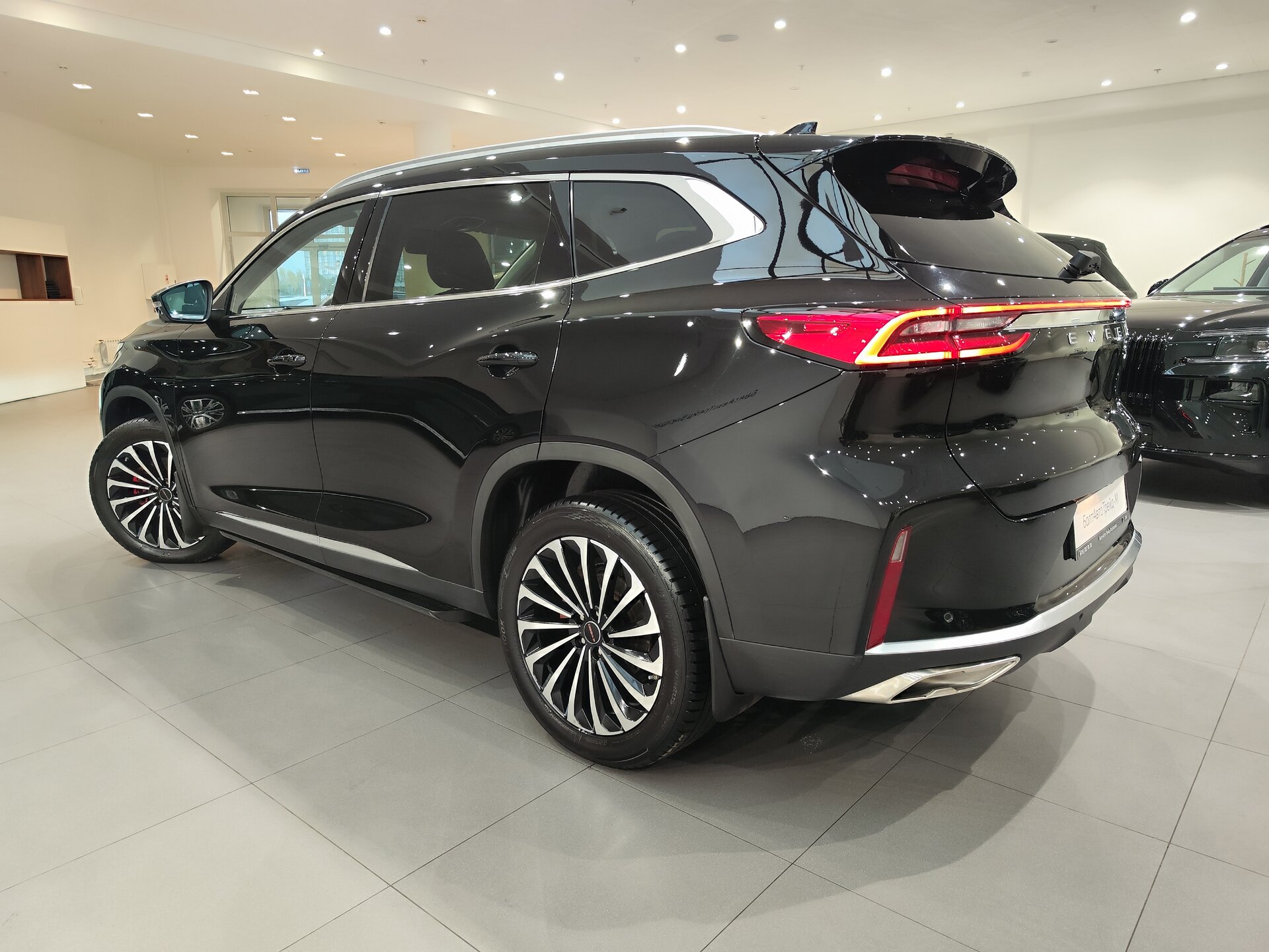 Автомобиль EXEED TXL 2.0 AMT (197 л.с.) 4WD - 4