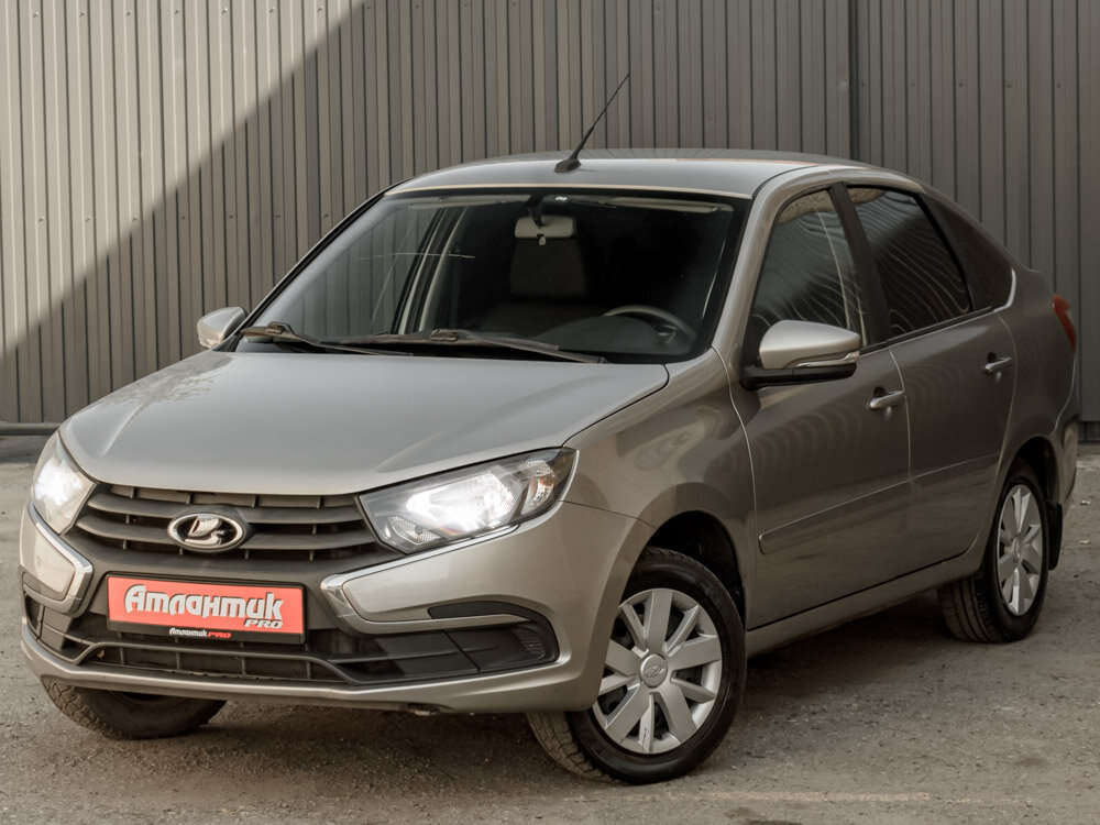 Купить Lada (ВАЗ) Granta 1.6 MT (106 л.с.), 2019 в Екатеренбурге