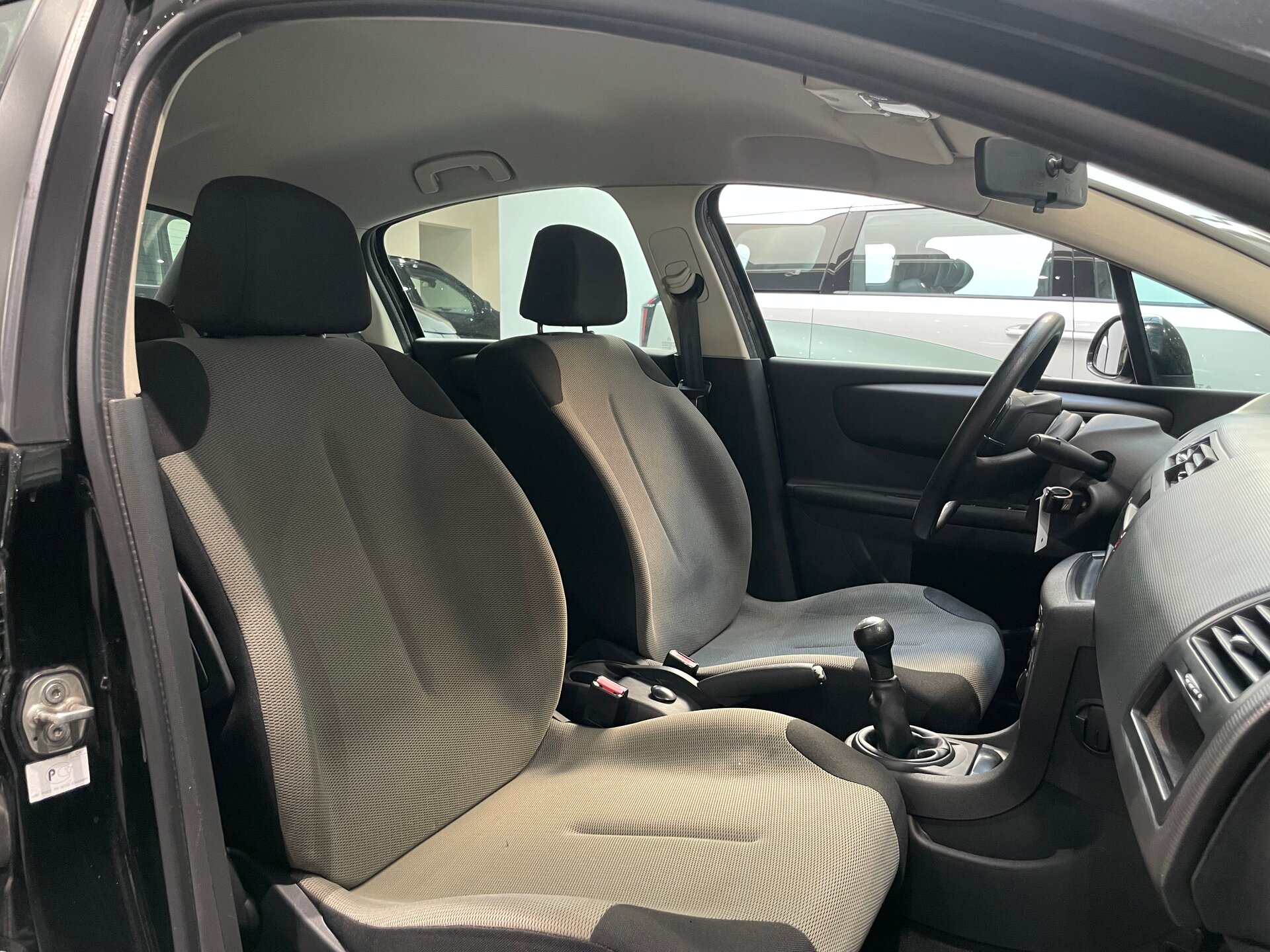 Автомобиль Citroen C4 1.6 MT (109 л.с.) - 12