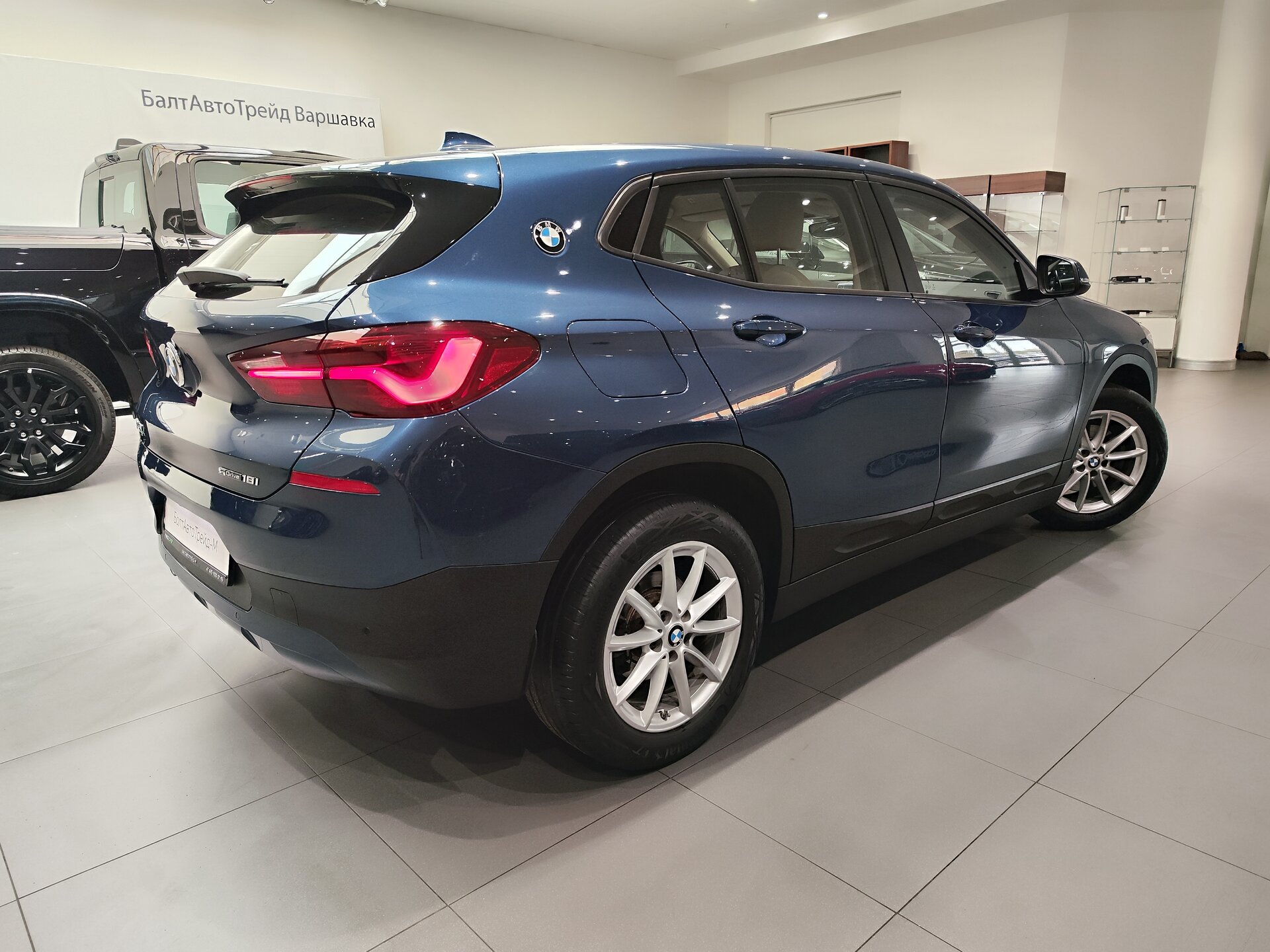 Автомобиль BMW X2 sDrive18i 1.5 AMT (140 л.с.) - 6