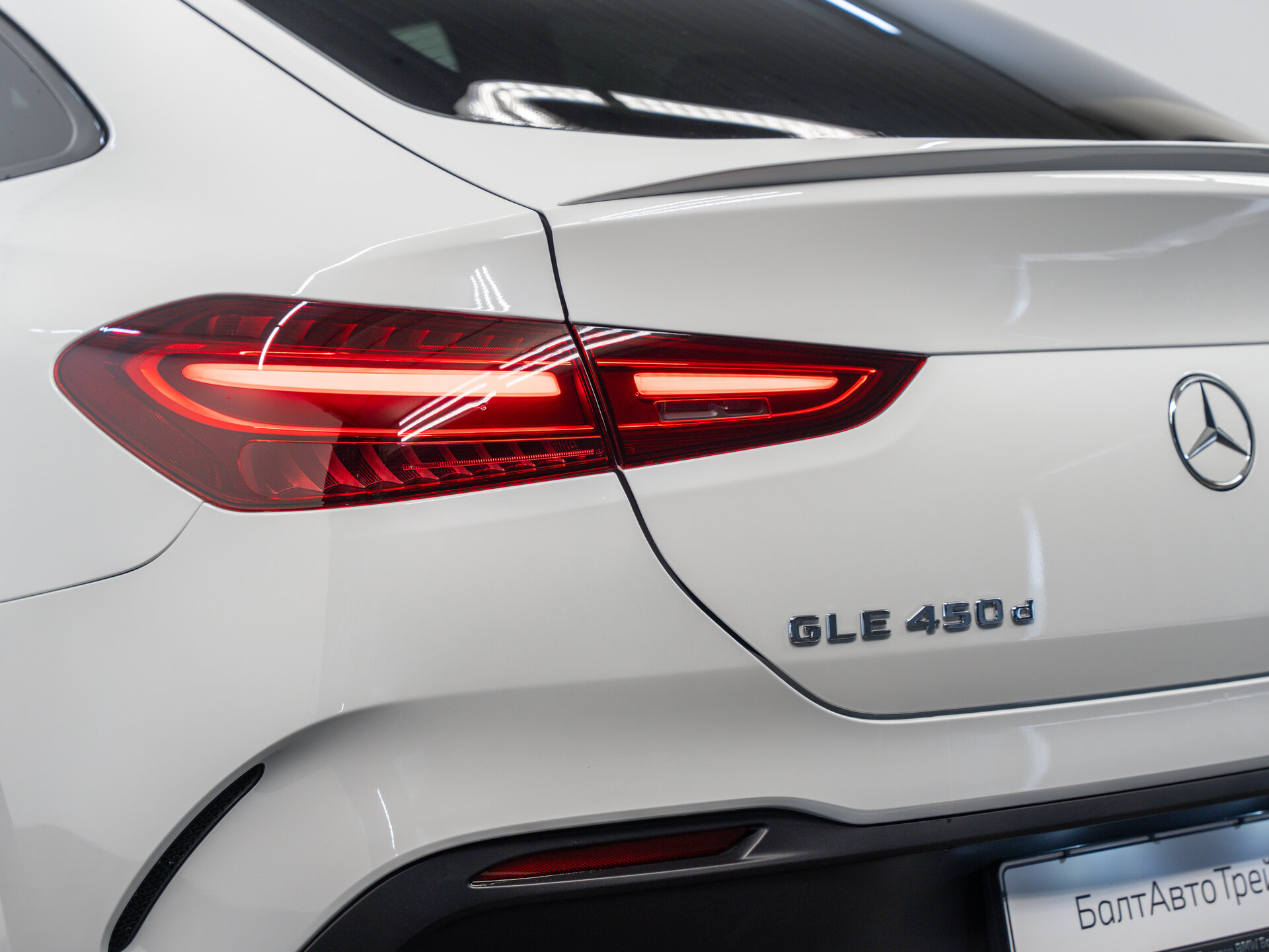 Автомобиль Mercedes-Benz GLE Coupe 450 d 3.0d AT (367 л.с.) 4WD - 10