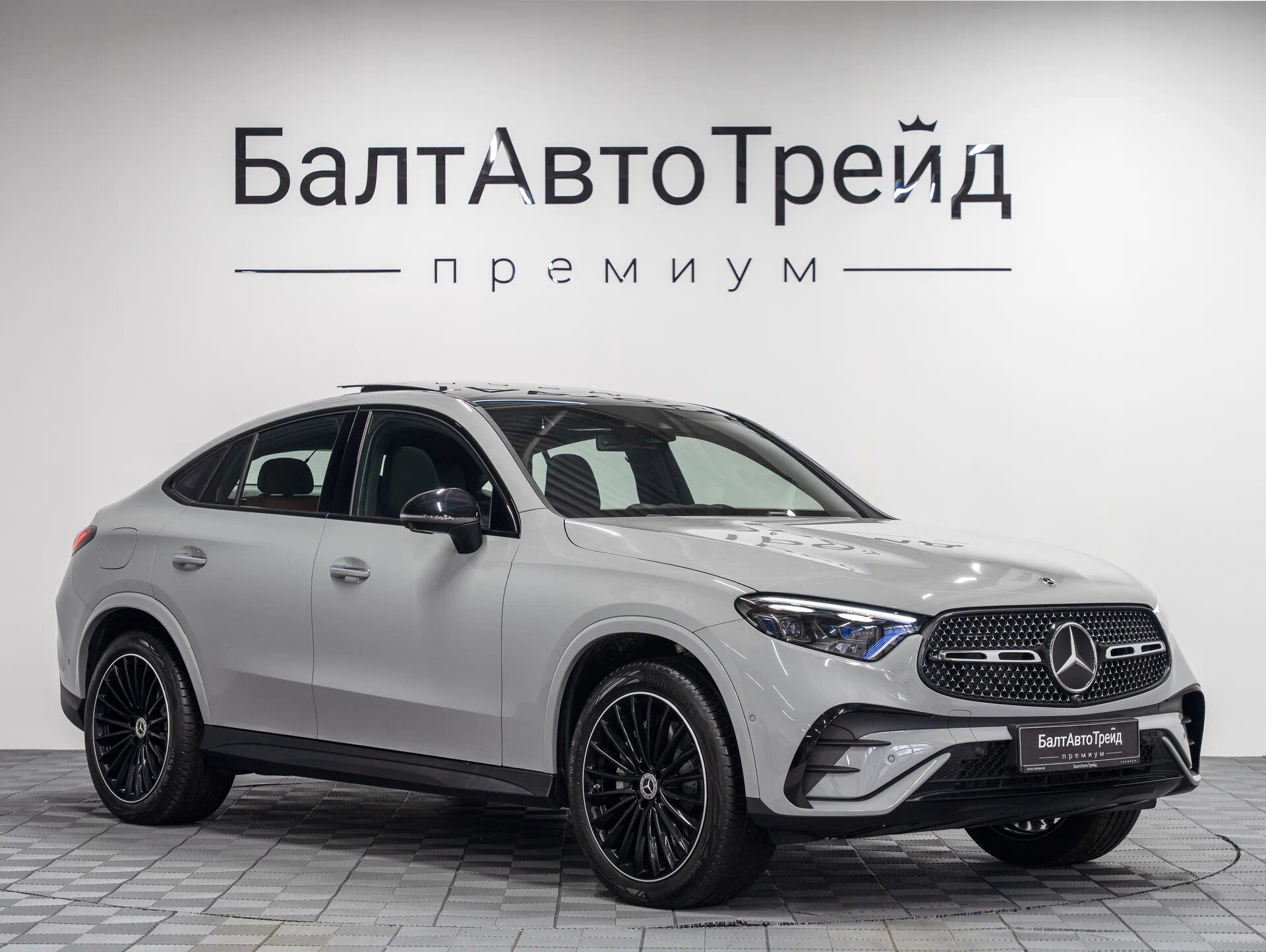 Автомобиль Mercedes-Benz GLC Coupe 300 2.0 AT (258 л.с.) 4WD - 5