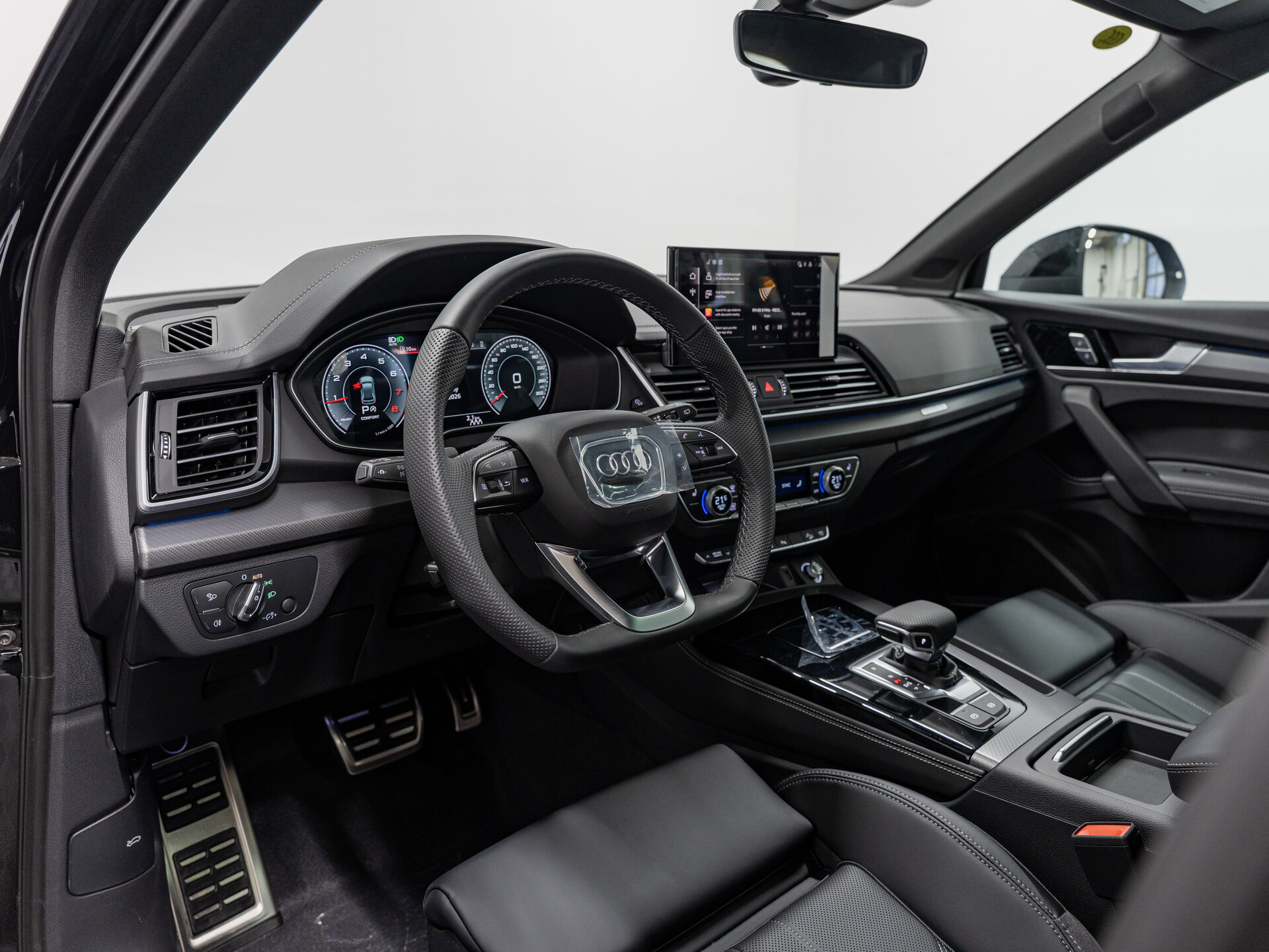 Автомобиль Audi Q5 L 45 TFSI 2.0 AMT (245 л.с.) 4WD - 12
