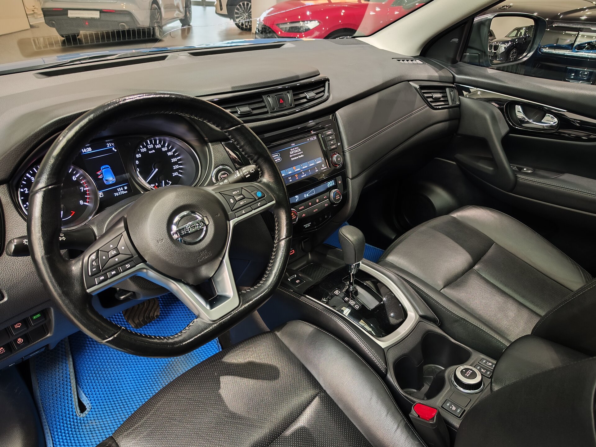Автомобиль Nissan Qashqai 2.0 CVT (144 л.с.) 4WD - 7