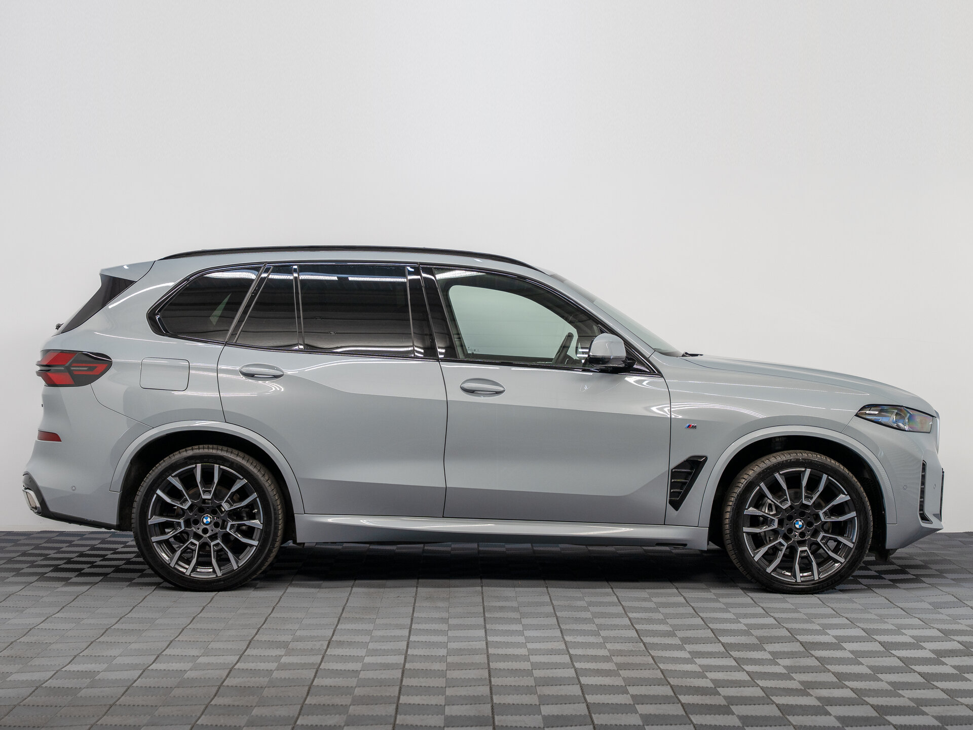 Автомобиль BMW X5 40d 3.0d AT (352 л.с.) 4WD - 8