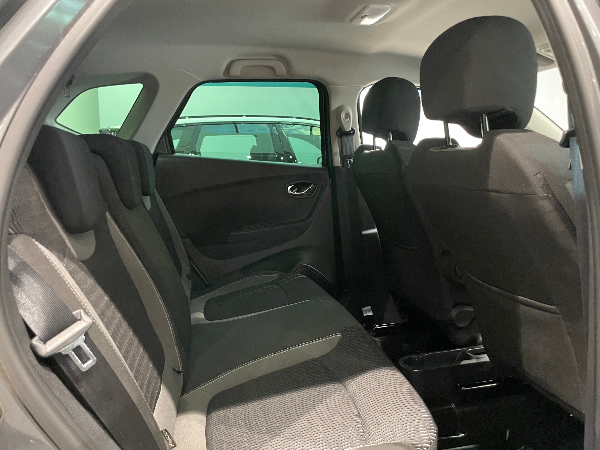 Автомобиль Renault Kaptur 2.0 AT (143 л.с.) 4WD - 10