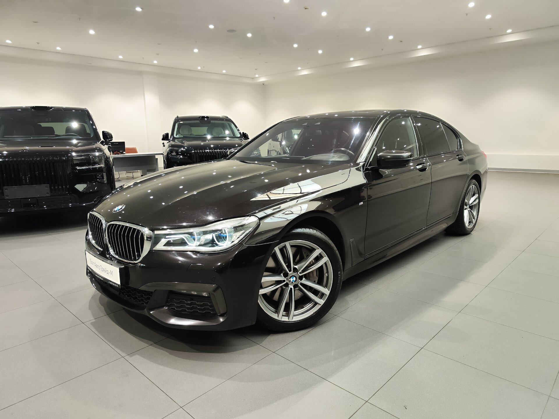 Автомобиль BMW 7 серии 750d xDrive 3.0d AT (400 л.с.) 4WD - 1