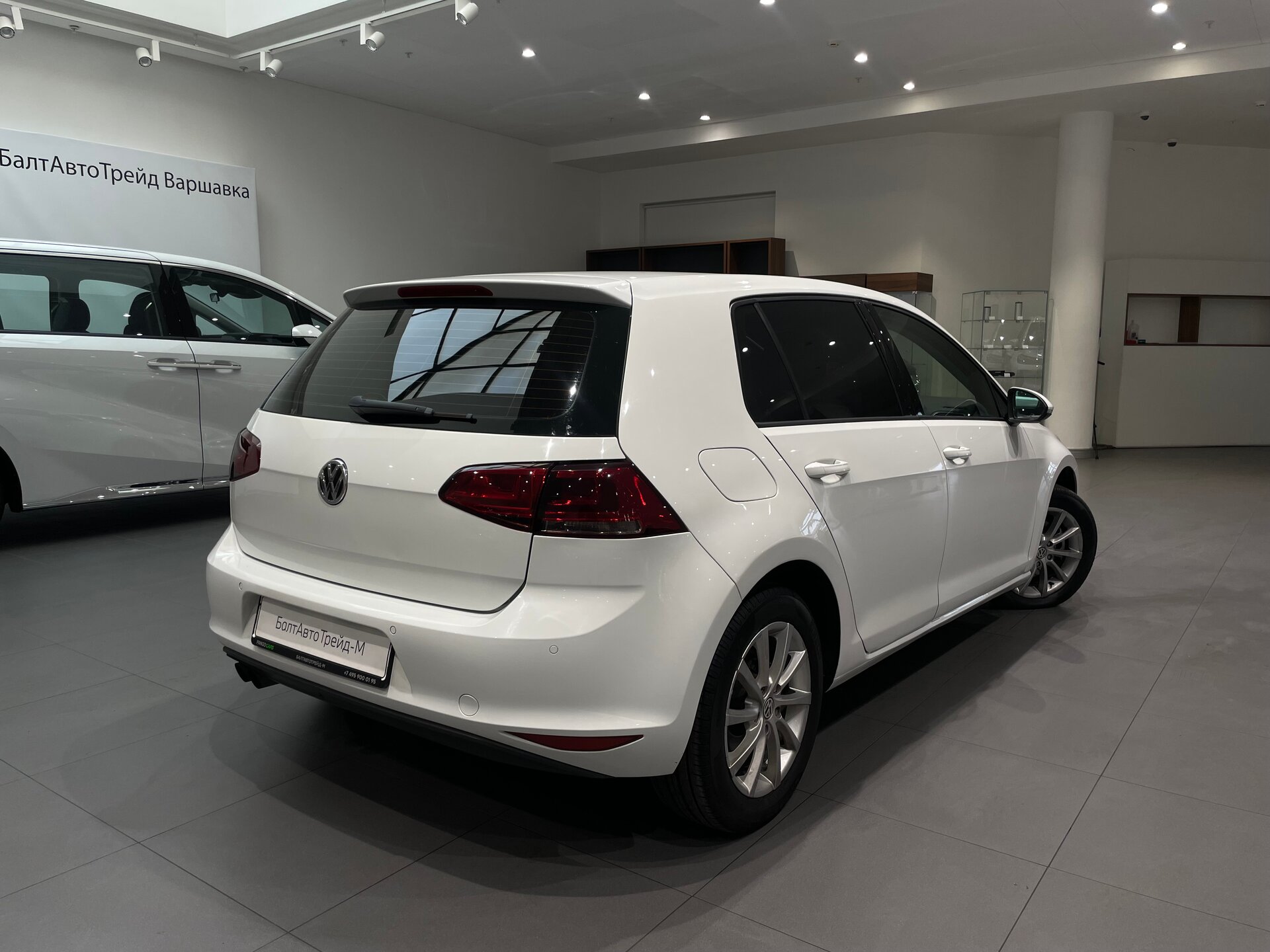 Автомобиль Volkswagen Golf 1.4 AMT (122 л.с.) - 6